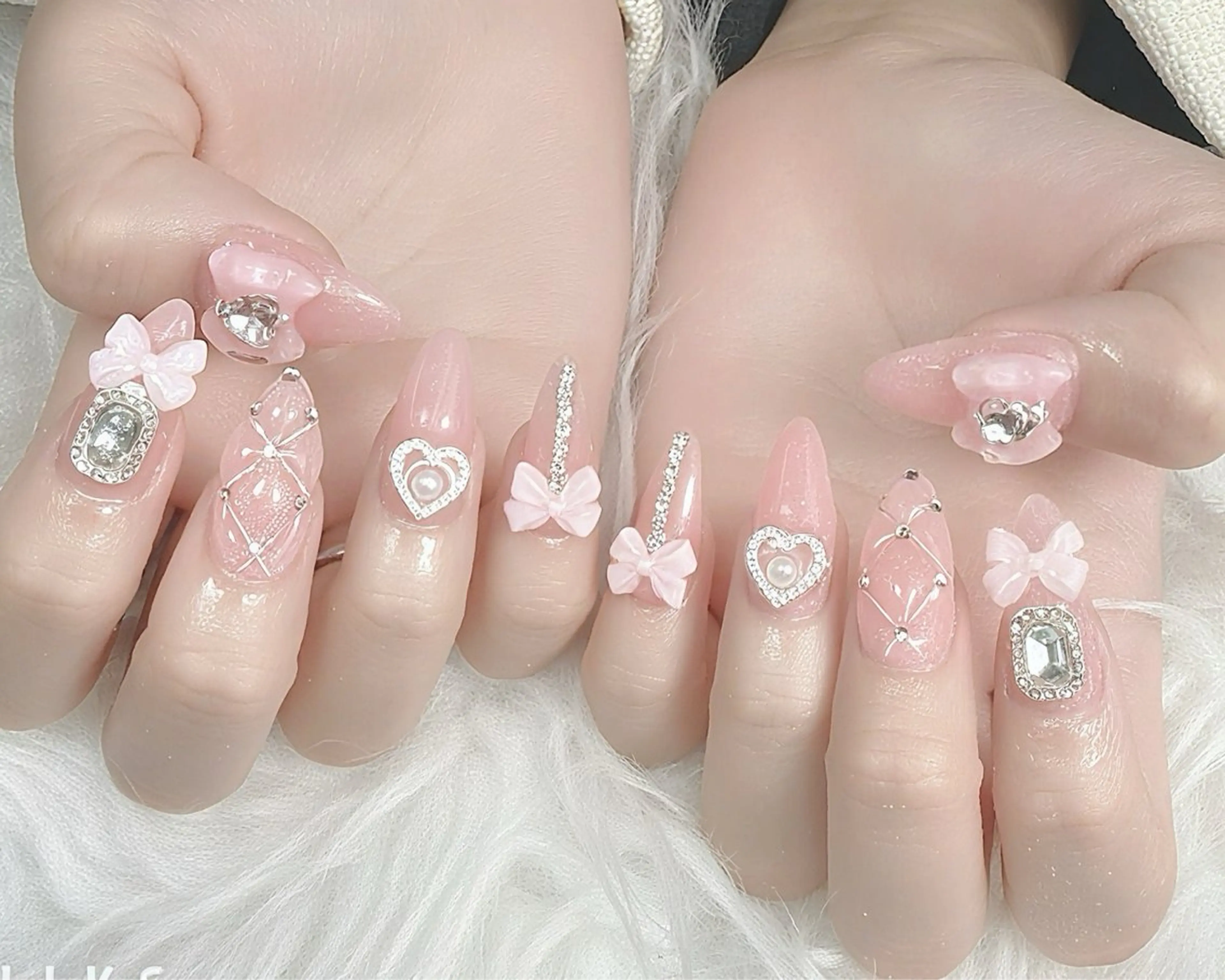 ネイル ハート リボン ショートネイル ハンドネイル ハンドケア Gote Kawa nail salonのネイルデザイン