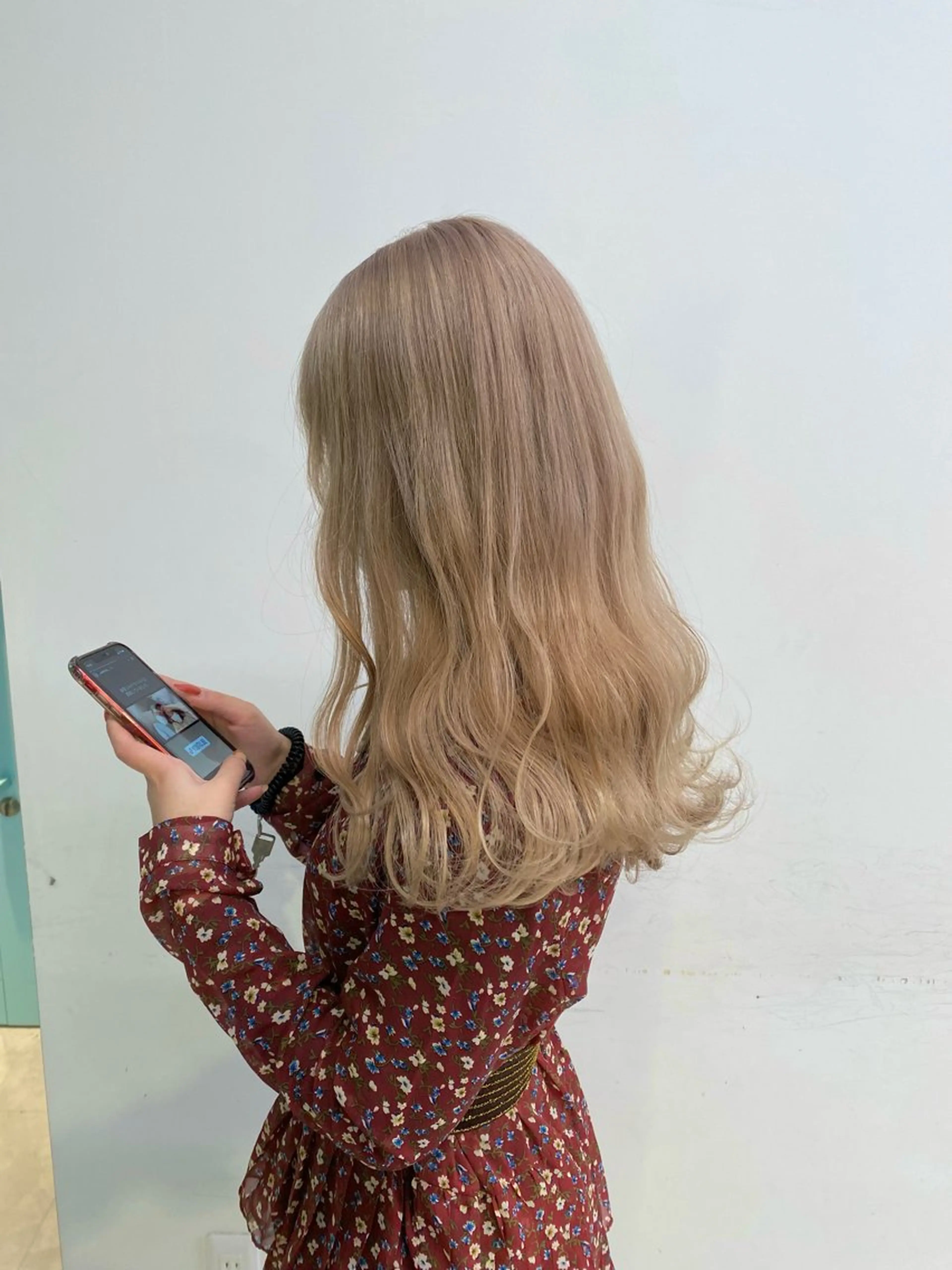 セミロング ケアブリーチ🌟 ♢WATARU♢のヘアスタイル