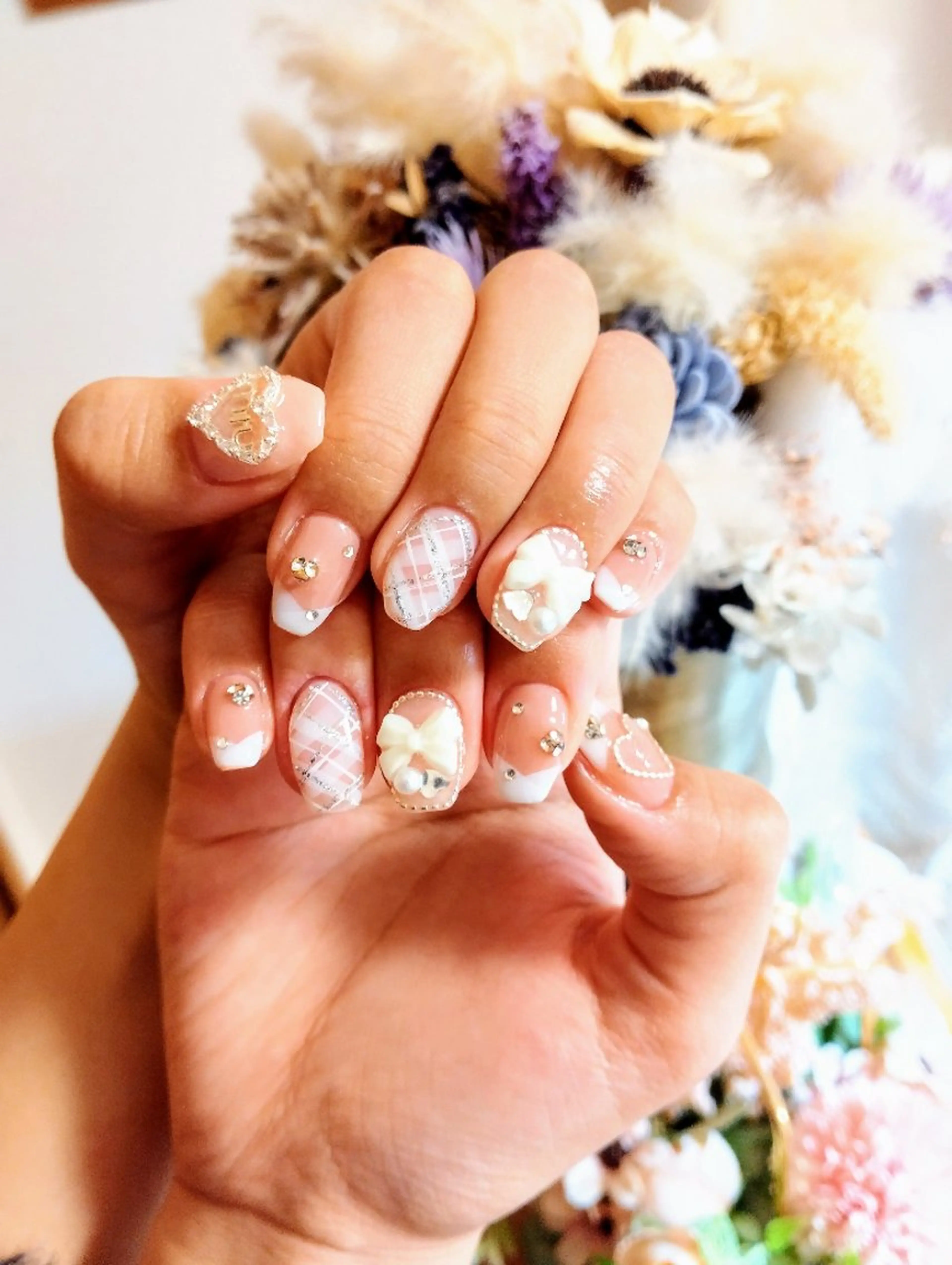 ネイル 持ち込み ハンドネイル ハンドケア ＤI'A ネイルサロンのネイルデザイン