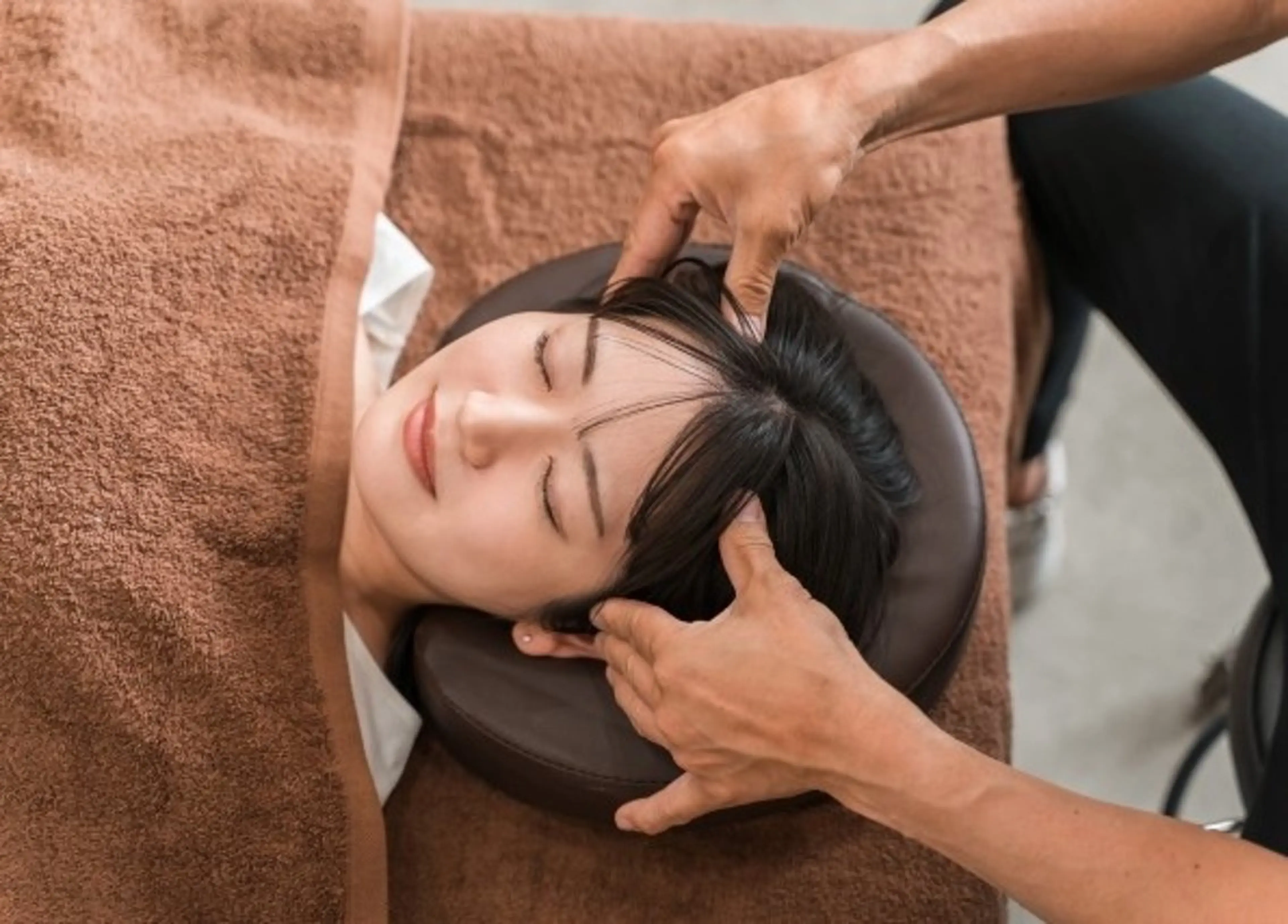 眼精疲労にもGood！ デスクワークお疲れ様コース☆ヘッドマッサージと肩甲骨はがしのセットメニューの写真