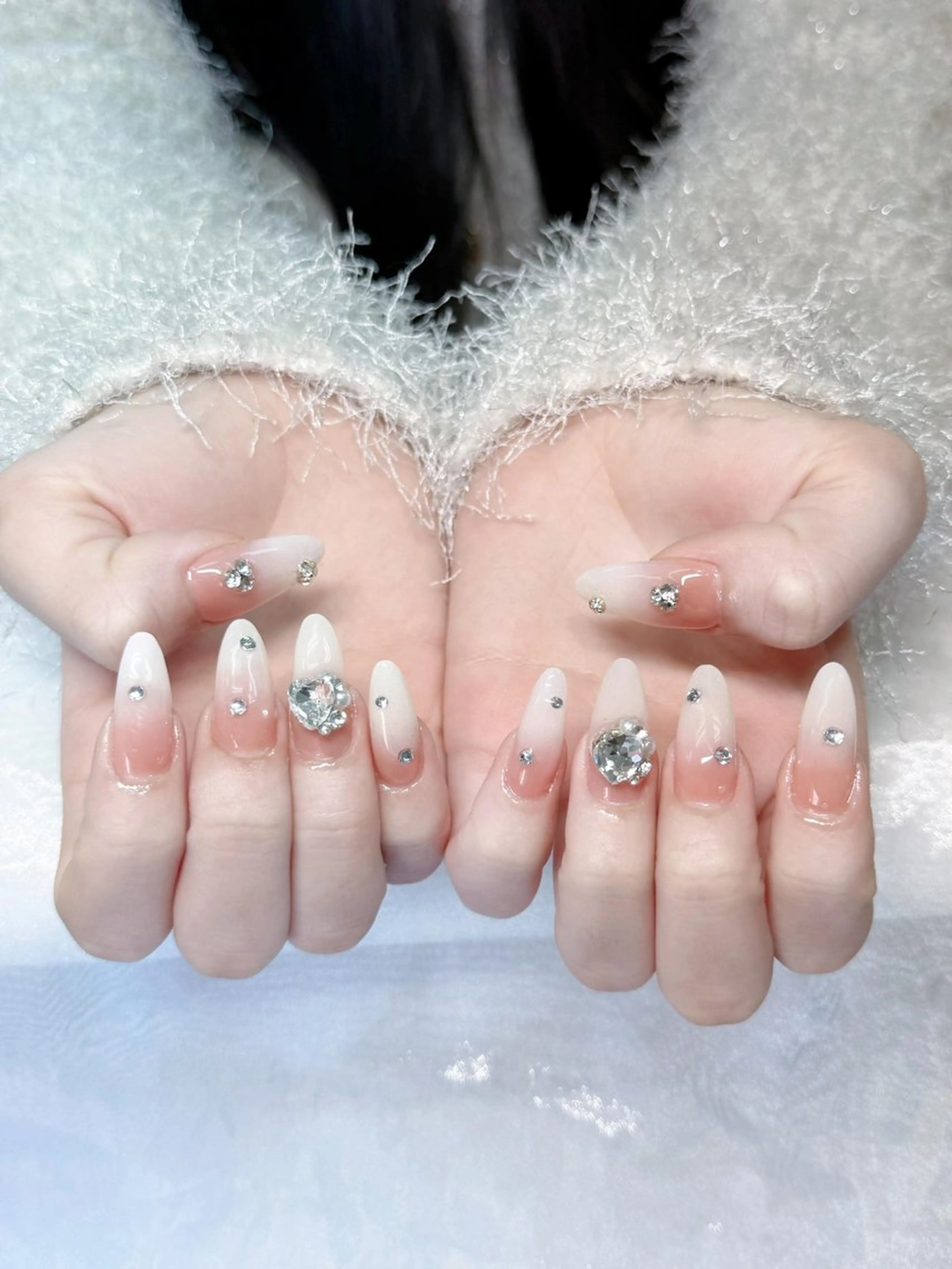 ネイル ハンドネイル HIN NAILのネイルデザイン