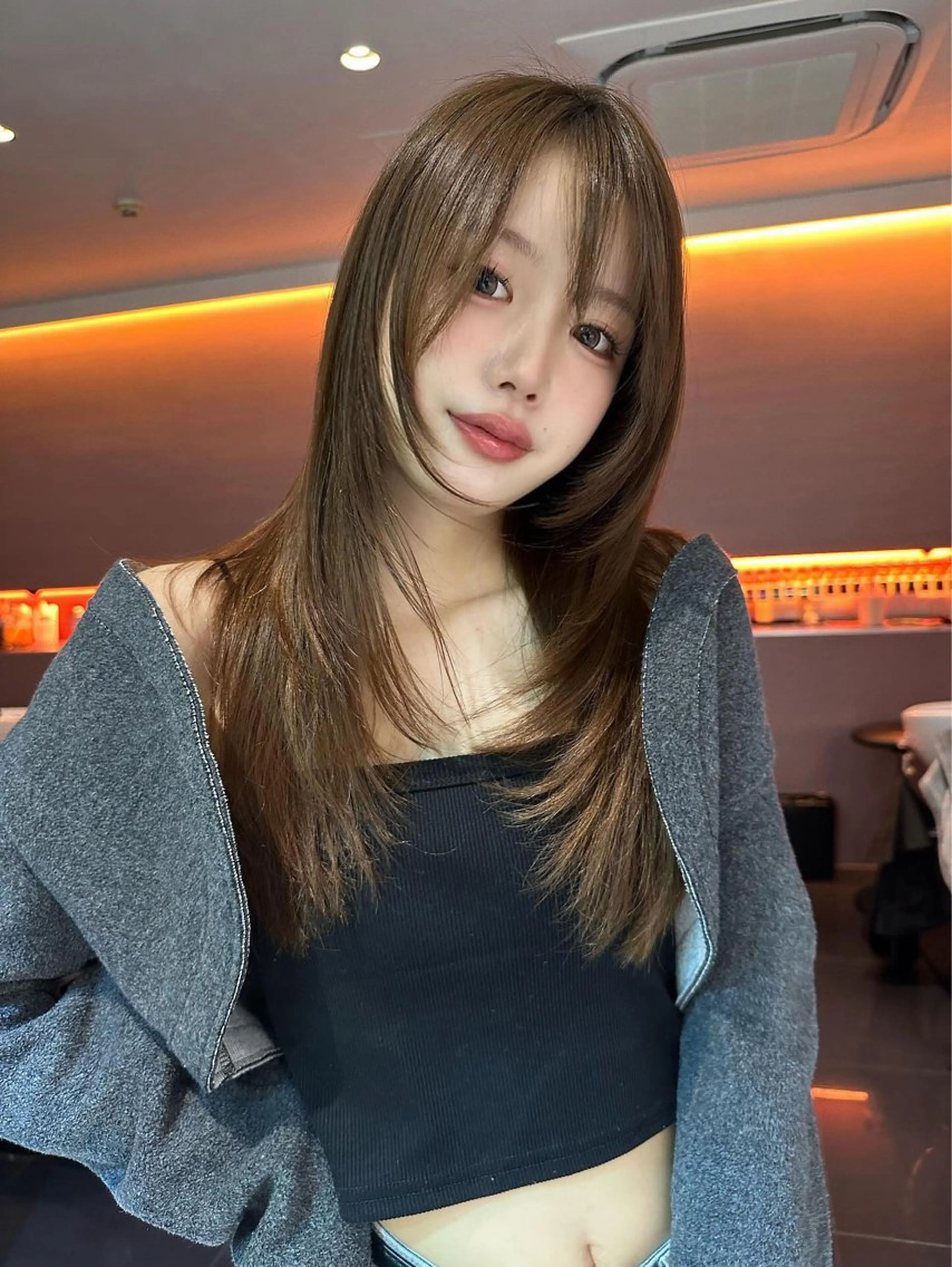 ロング カラー カット ヘアカラー トリートメント 韓国レイヤー 似合わせカラーのヘアスタイル