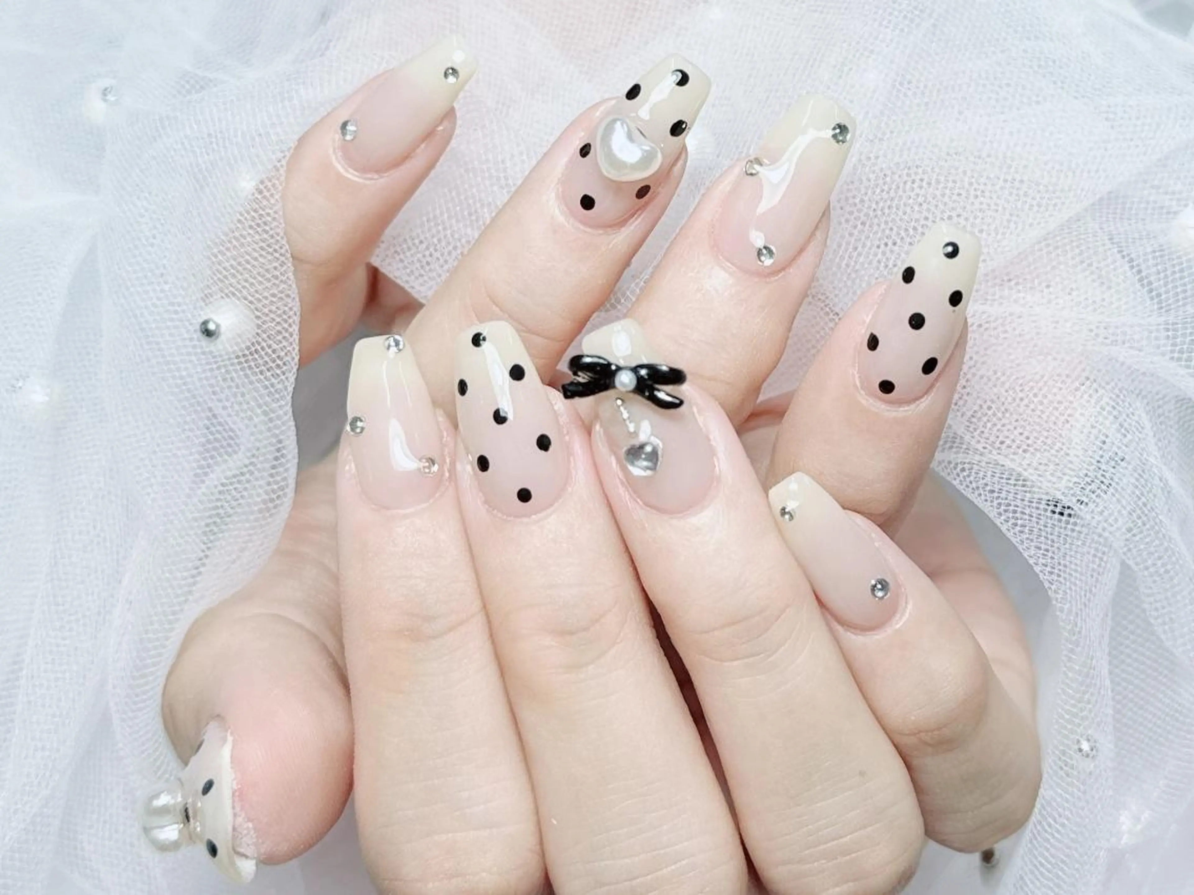 💓人気NO.1持ち込みデザイン120分やり放題(デザイン、大きいパーツ6本程度)【初回ジェルオフ無料ケア込み】の写真