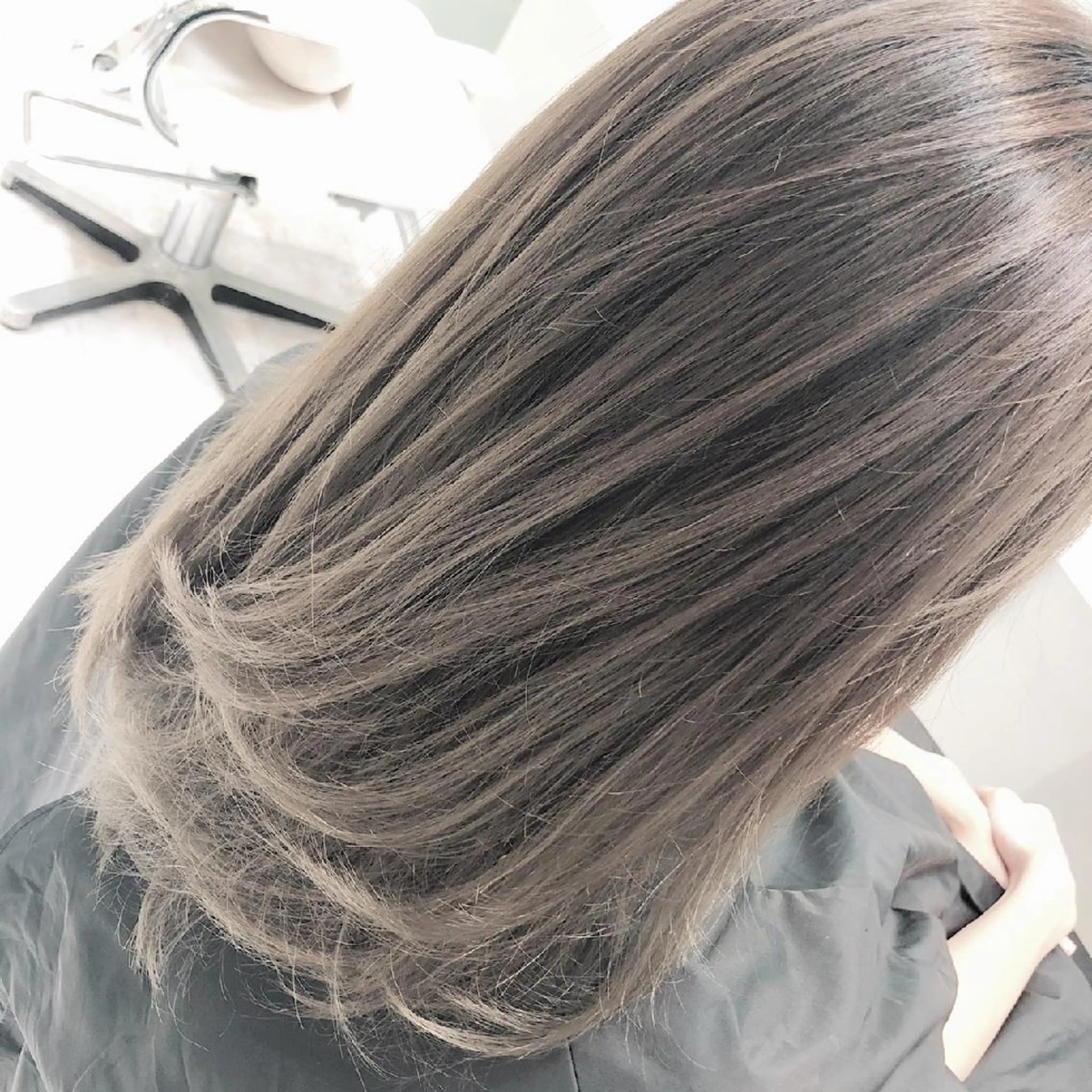 カラー ロング アグヘアーヴィズ 永山店所属・菅原 涼のヘアスタイル