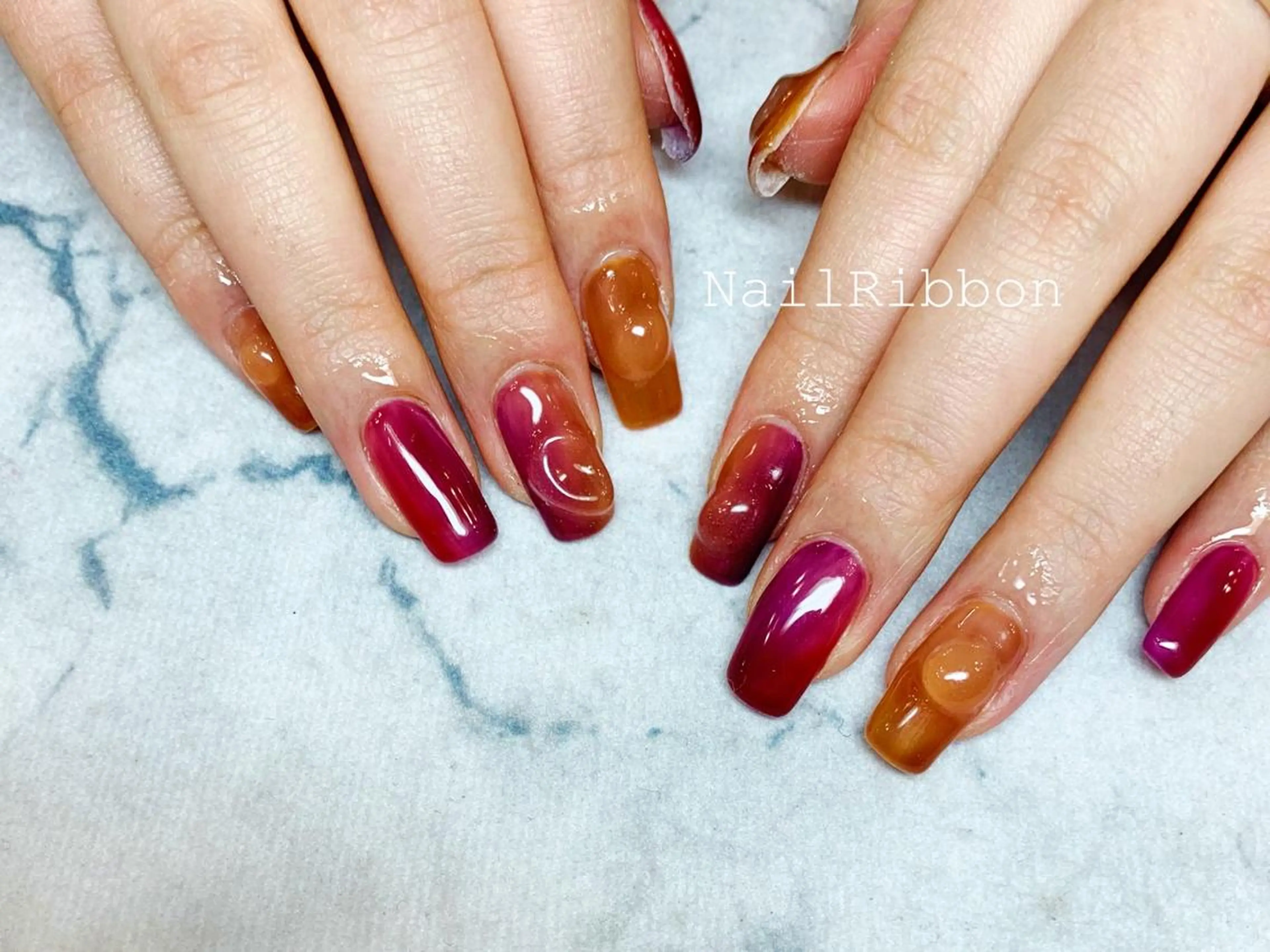 ネイル ネイルリボン 受付スタッフのネイルデザイン