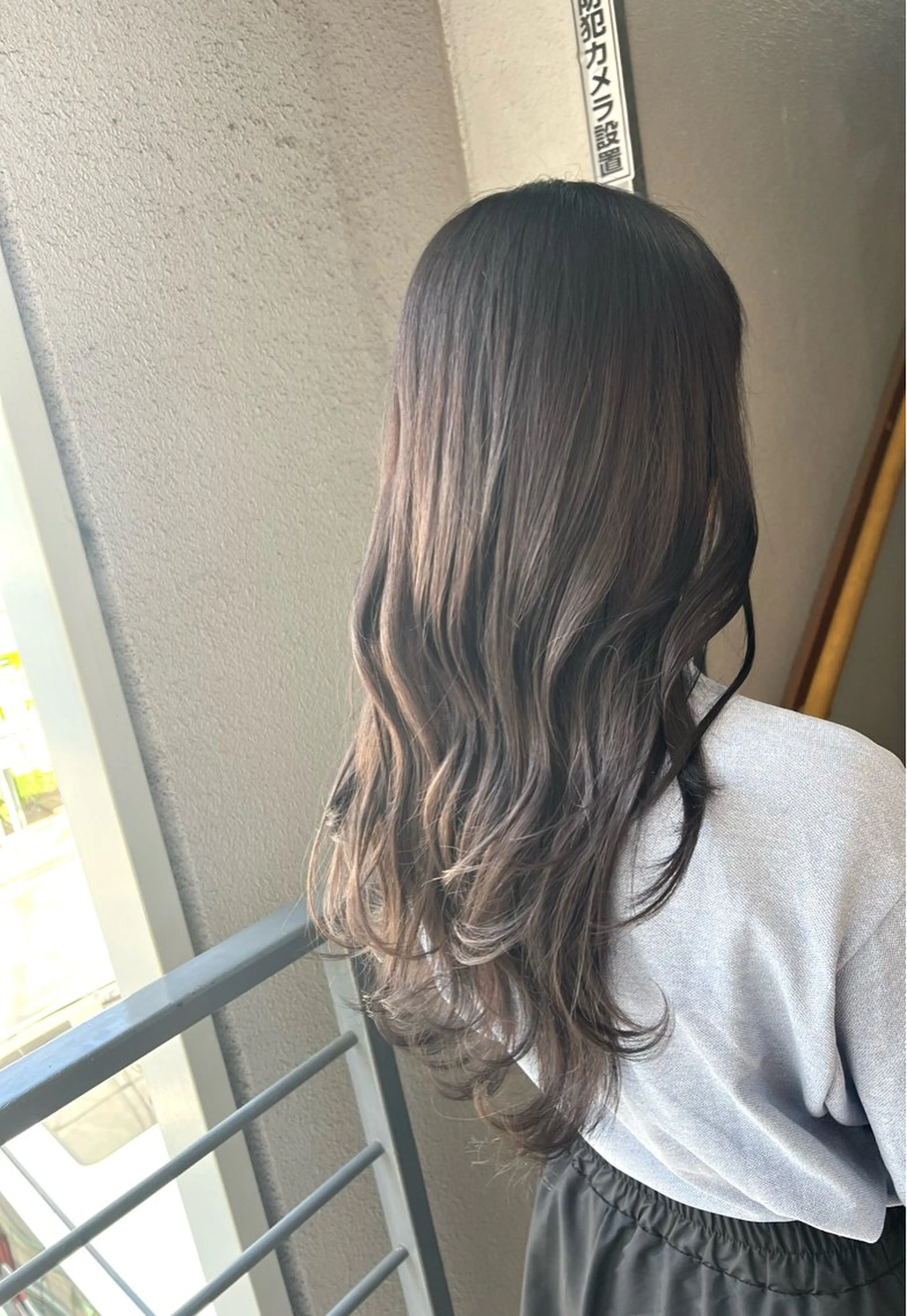 ロング カラー グレージュ ロング カット ヘアカラー トリートメント Kazu .Kのヘアスタイル