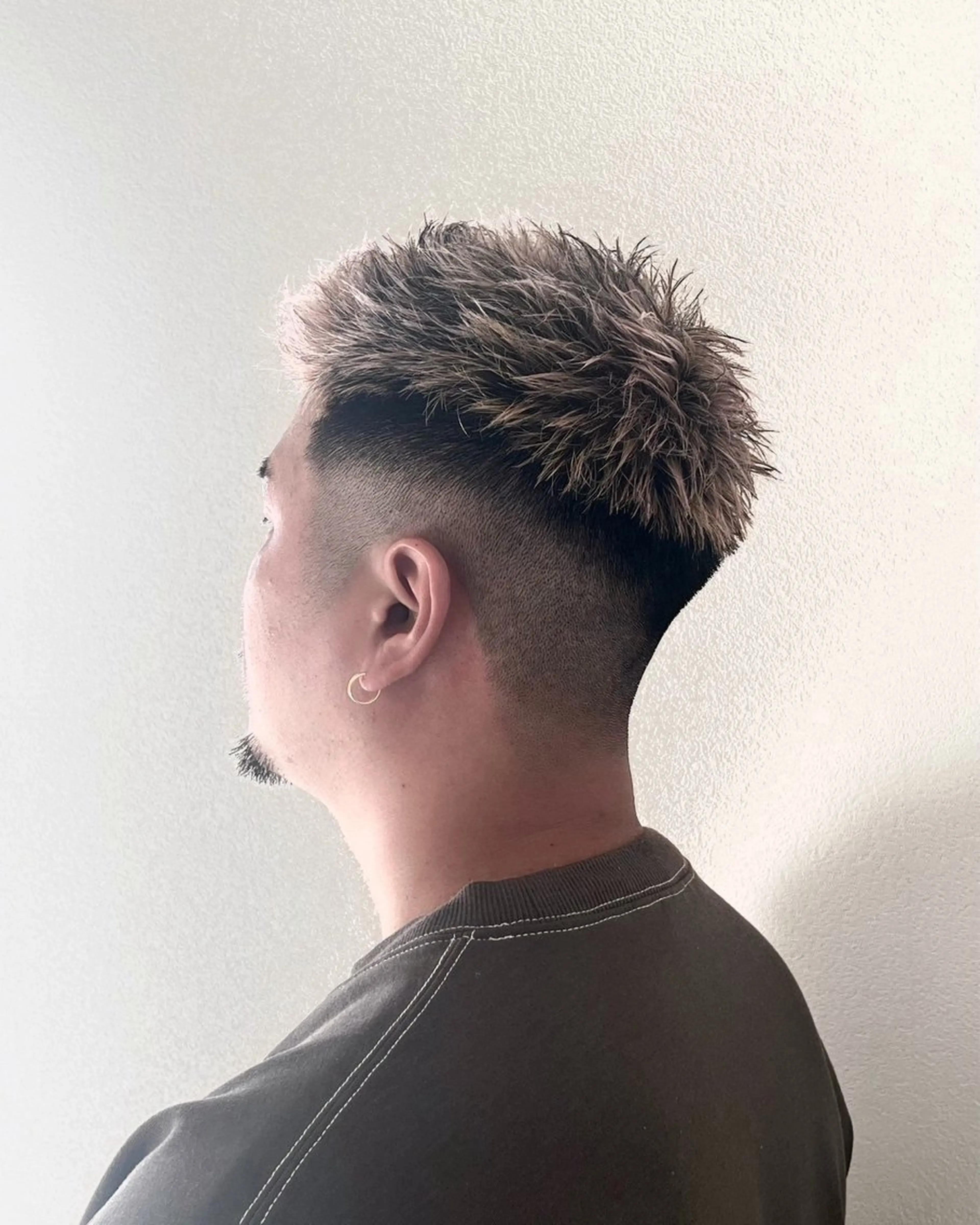 ショート ハイライト ツイストパーマ カット パーマ 艶髪職人🫧 タイキのヘアスタイル