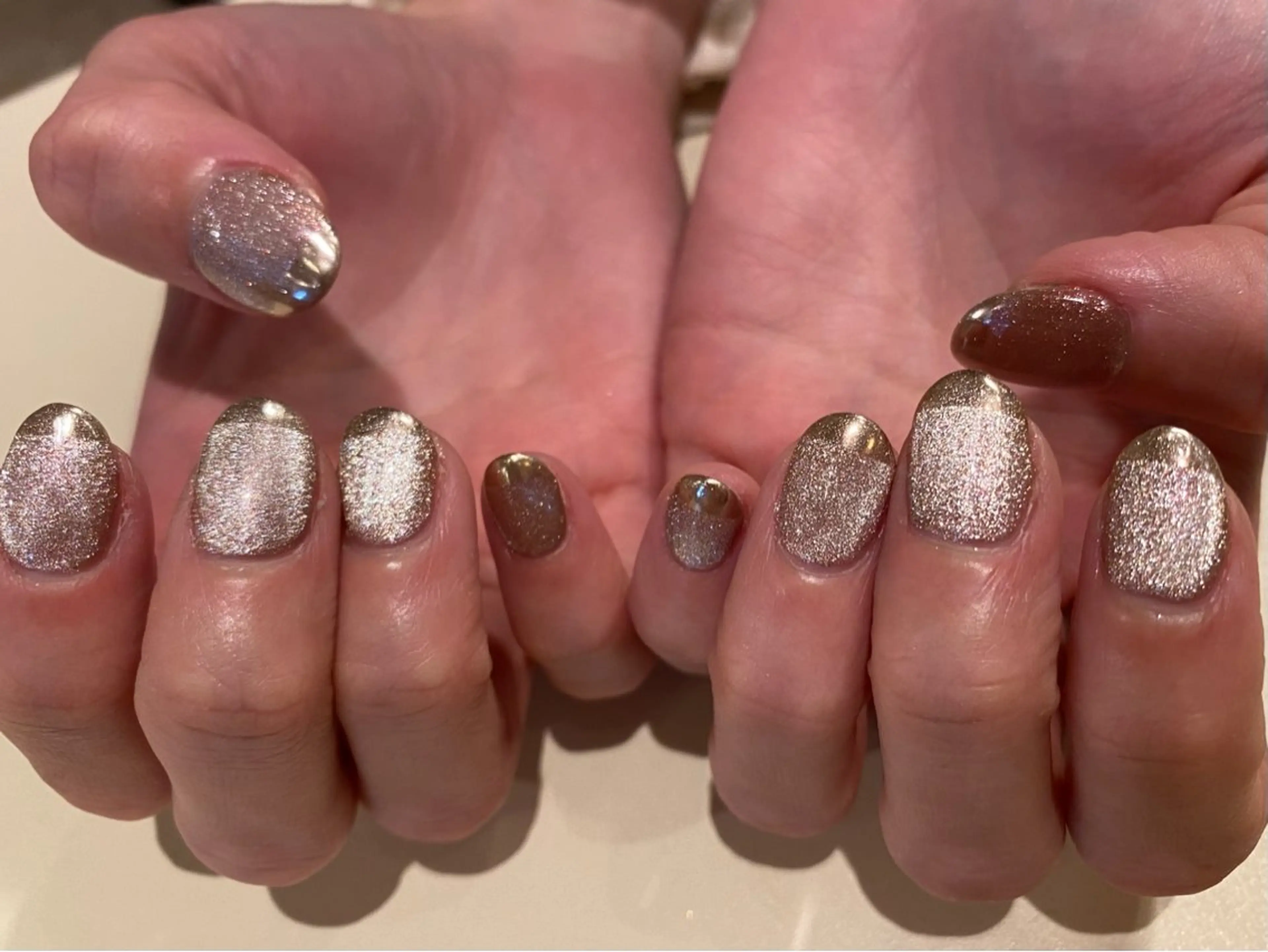 ネイル キラキラネイル マグネットネイル ミラーネイル Yarm As Etel　。のネイルデザイン