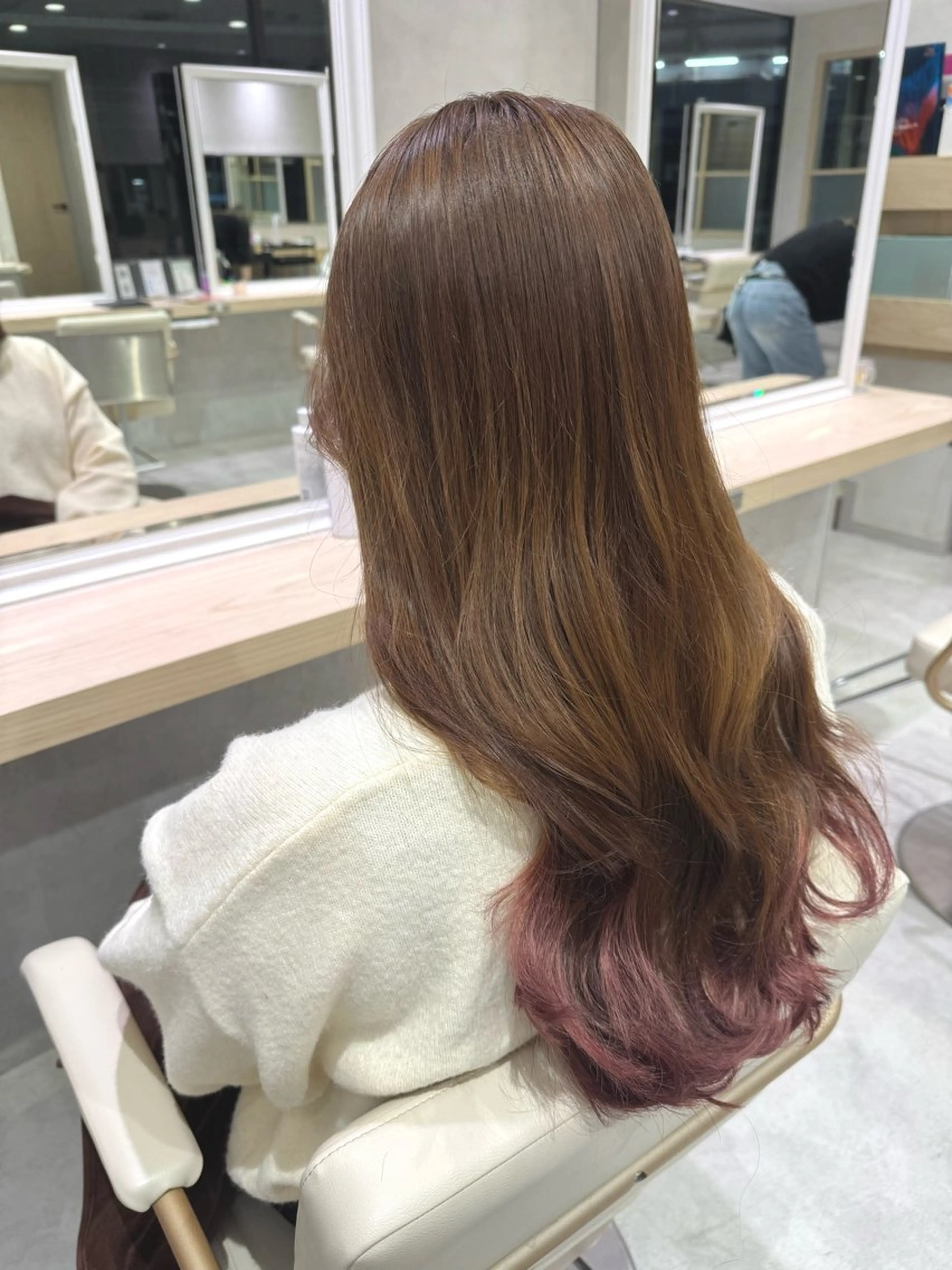 ロング カイ モエのヘアスタイル