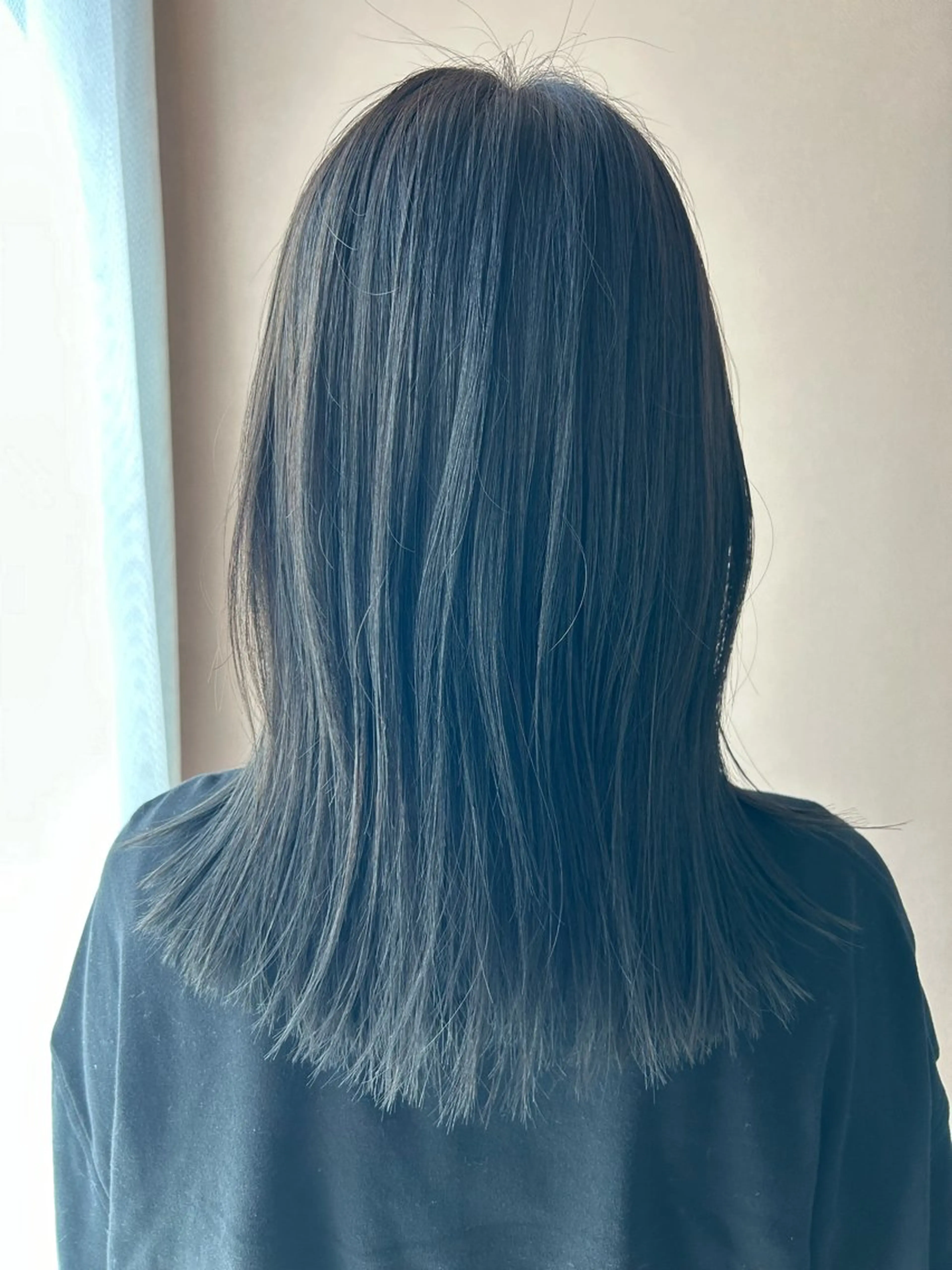 ロング カラー ブリーチ グレージュ ブリーチなしカラー オリーブグレージュ オリーブグレー カット ヘアカラー トリートメント hub hair レイヤー/透明感のヘアスタイル