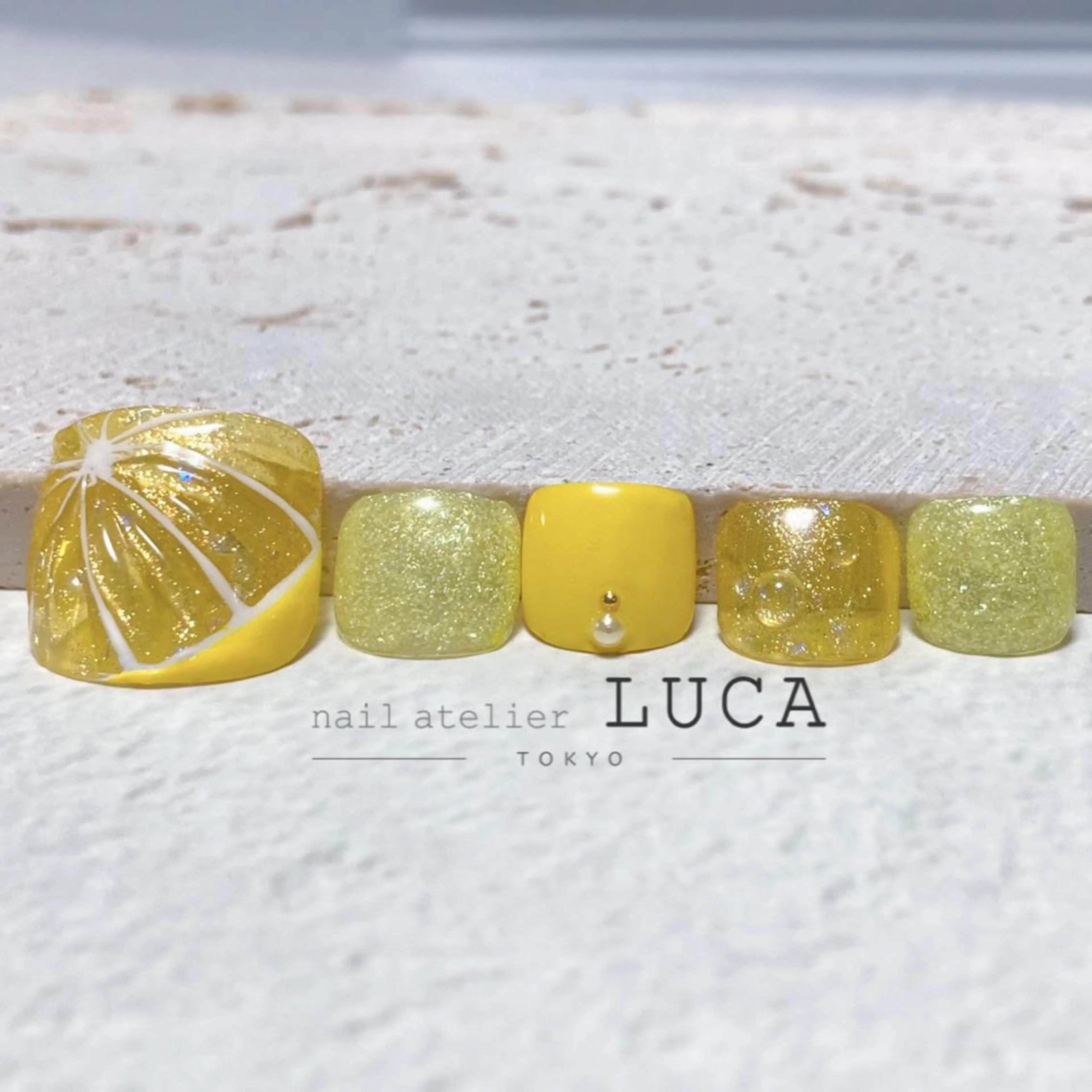 ネイル アートネイル オーロラネイル クリアネイル 長さ出し フットネイル フットネイル ネイルアトリエルカ スタッフのネイルデザイン