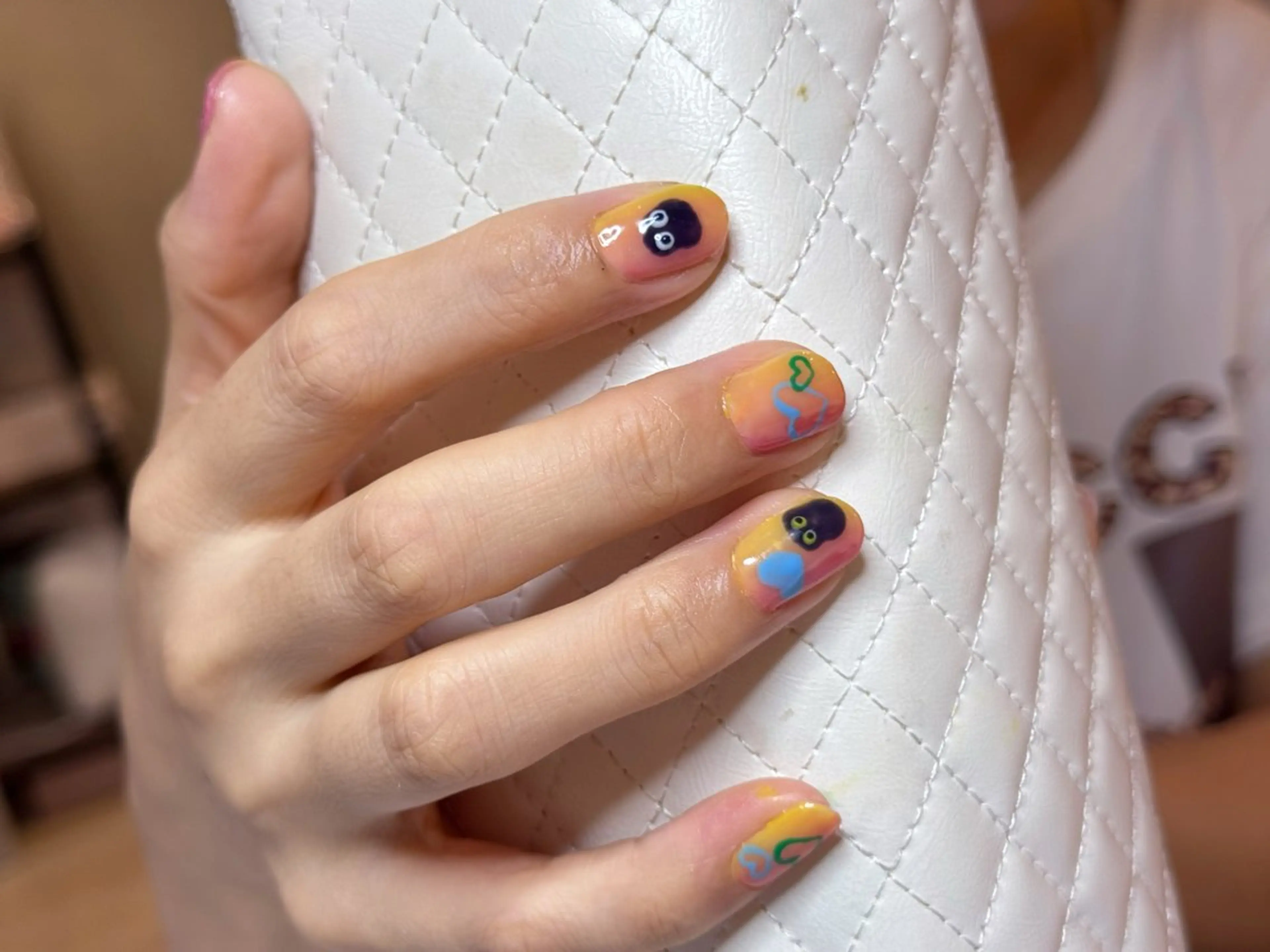 ネイル 鄭 津のネイルデザイン