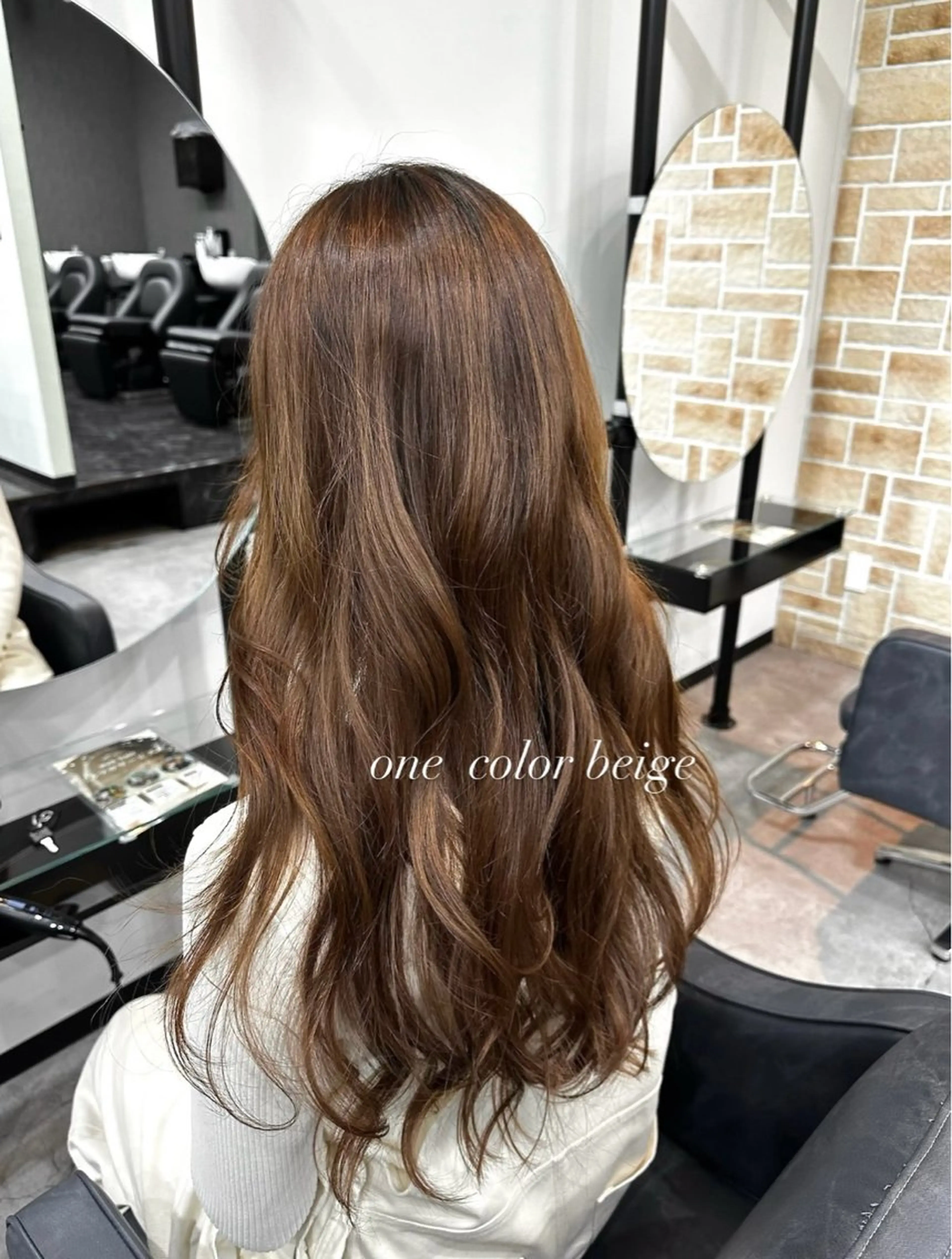 ロング カラー ベージュカラー 栗谷 竜希のヘアスタイル