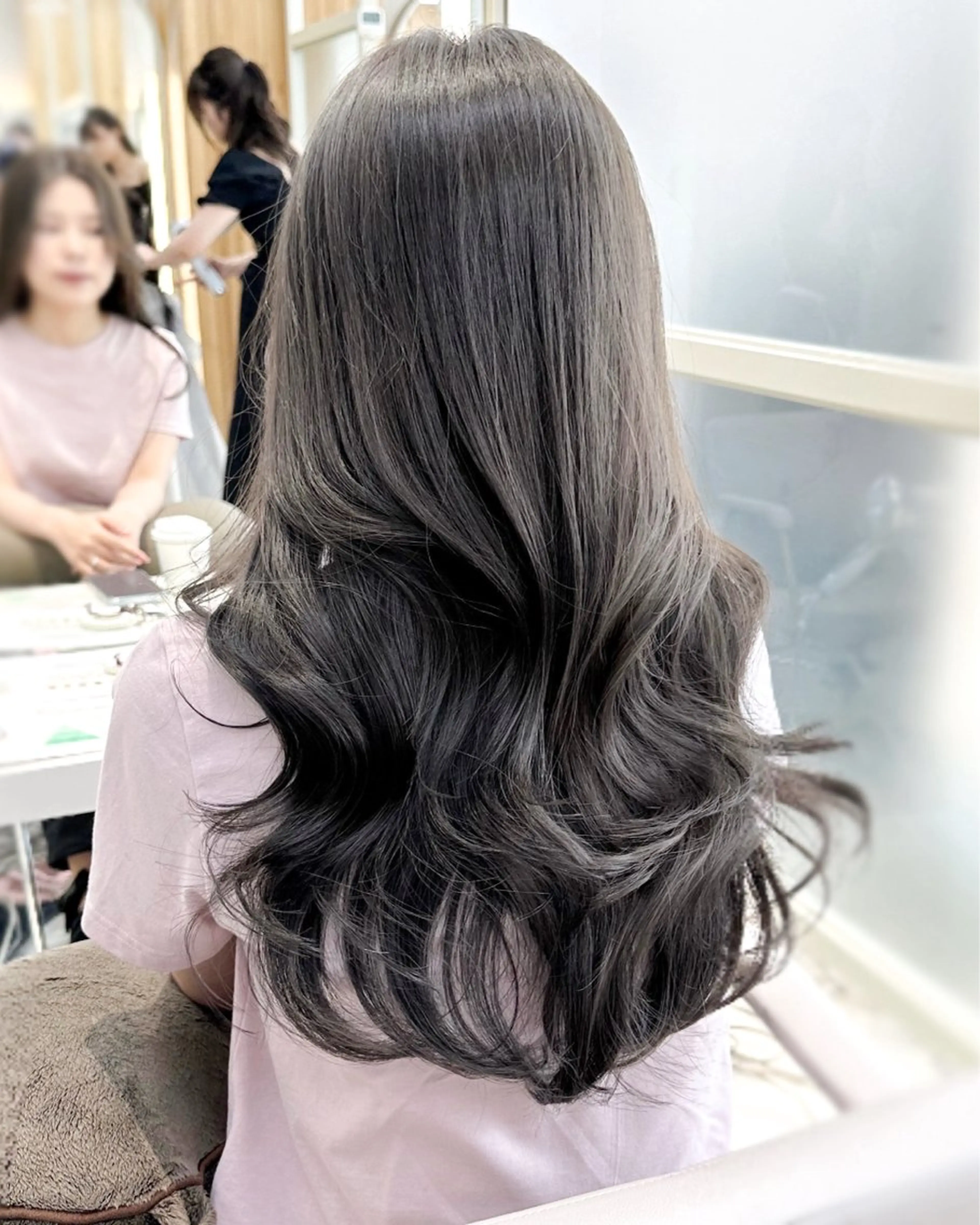 セミロング カラー ベージュカラー 透明感カラー レイヤーカット カット ヘアカラー トリートメント 顔周り特化/韓国ヘア /レイヤー/吉野幸大のヘアスタイル