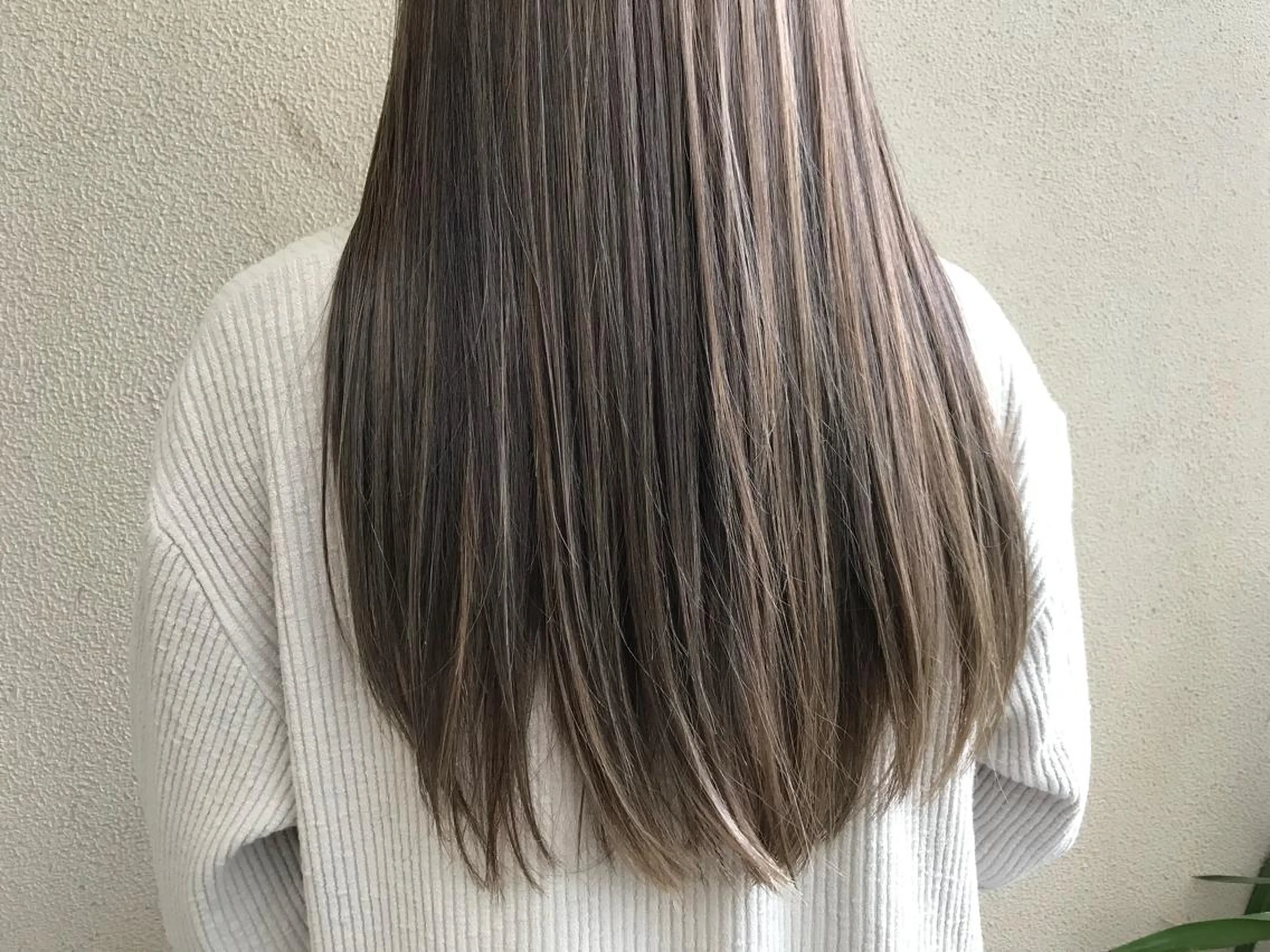 ロング ハイライト カラーリスト菅野 竜矢🌈のヘアスタイル