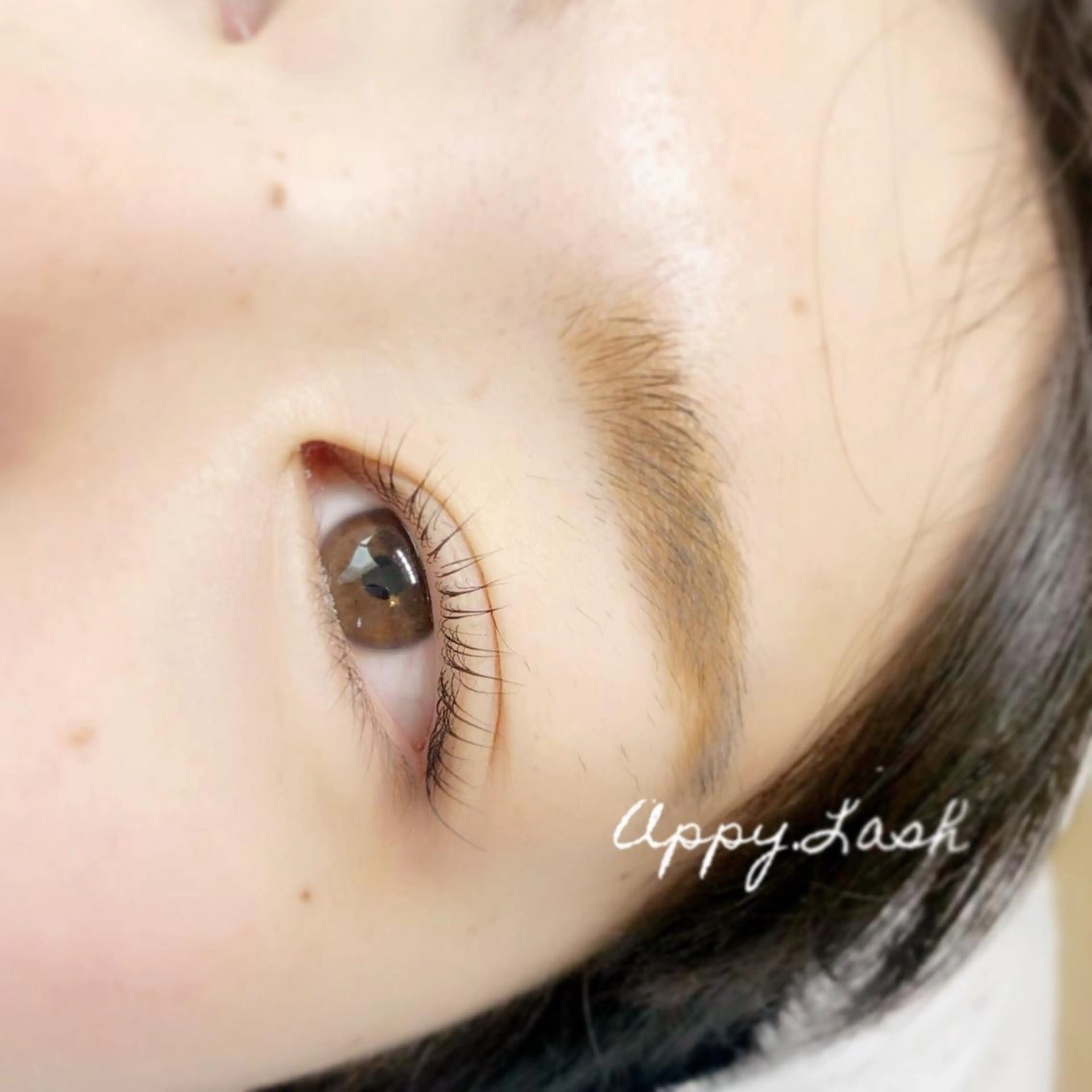 マツエク・マツパ フラットラッシュ ナチュラル パリジェンヌラッシュリフト まつげパーマ ボリュームラッシュ まつげと眉の専門店 Appy.Lashのマツエク・マツパデザイン