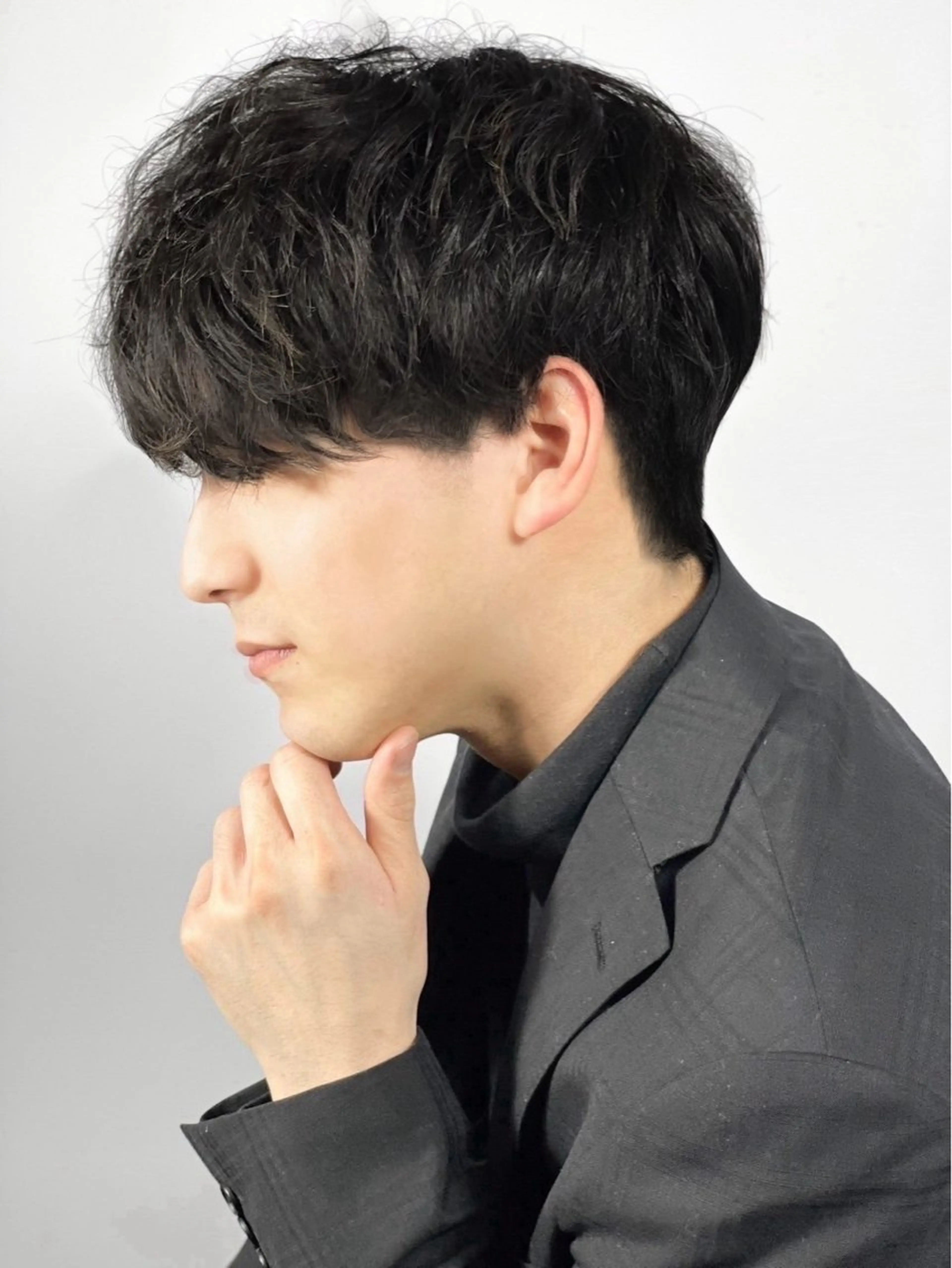 ミディアム カラー パーマ メンズ マッシュ HIRO GINZA 池袋サンシャイン通り店所属・とづか さきのヘアスタイル