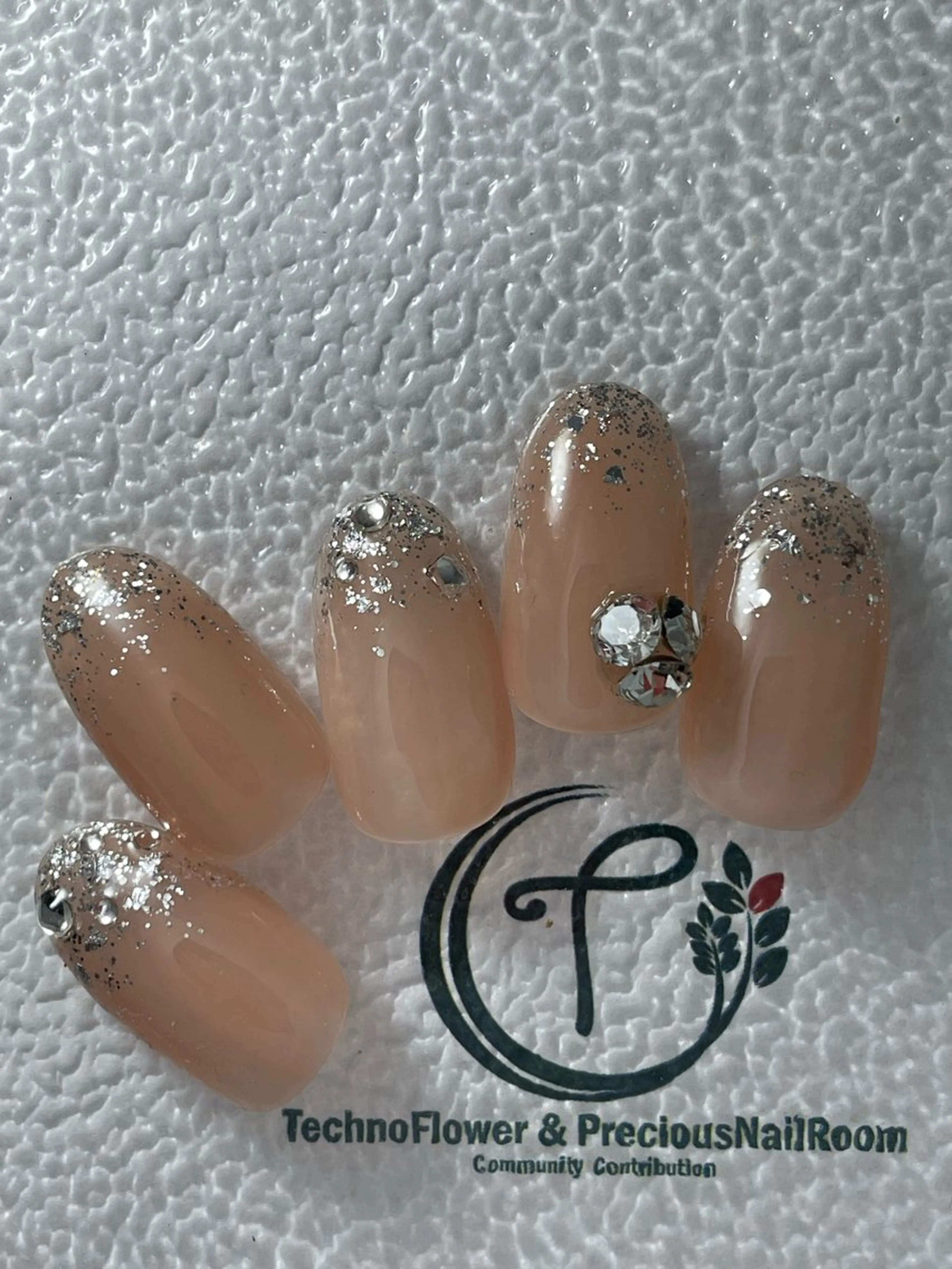 ネイル フラワーネイル precious nail room所属・precious nail  roomのネイルデザイン