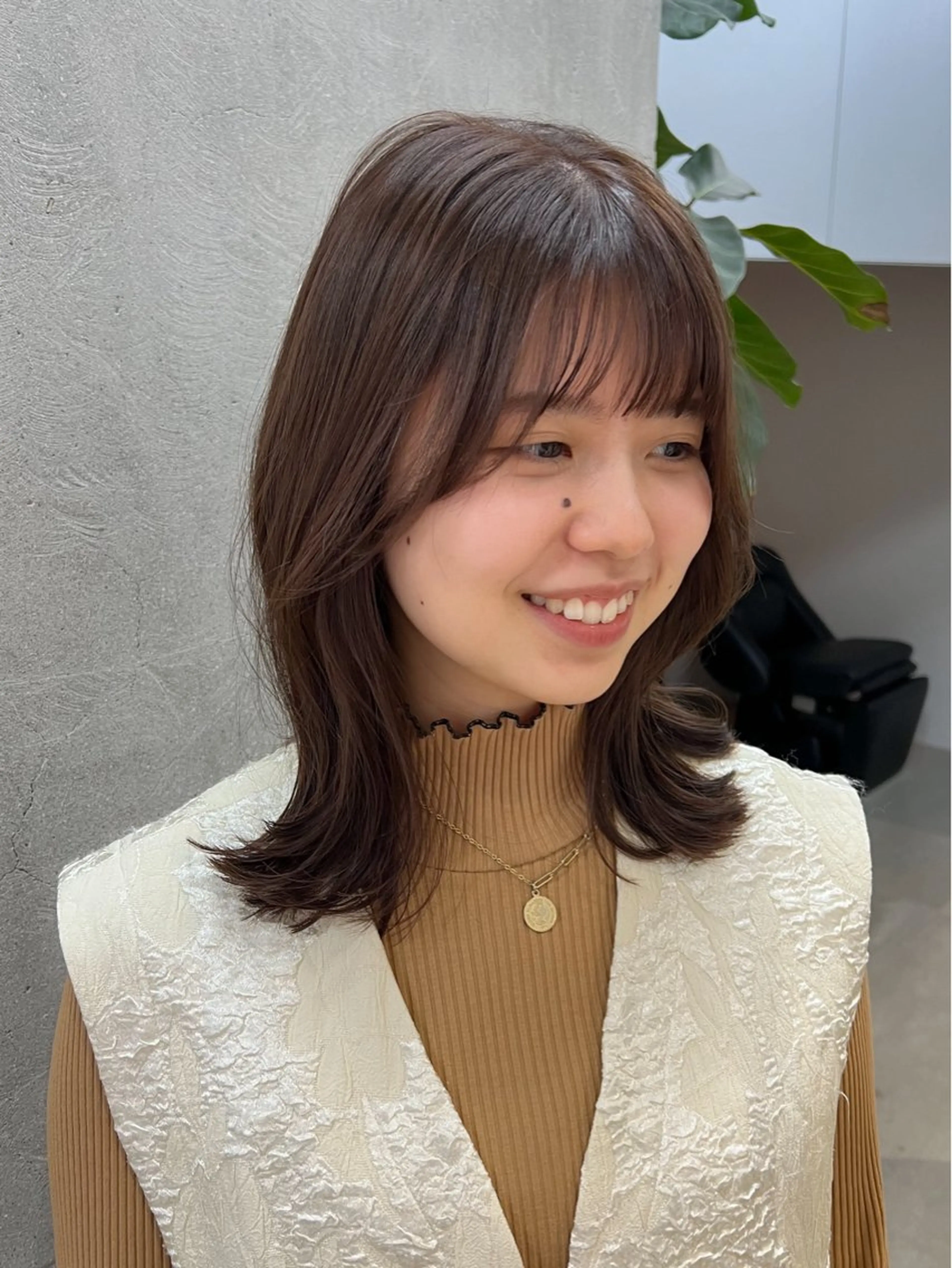 ミディアム カラー le'a所属・谷町/Le'a /竹原しおなのヘアスタイル