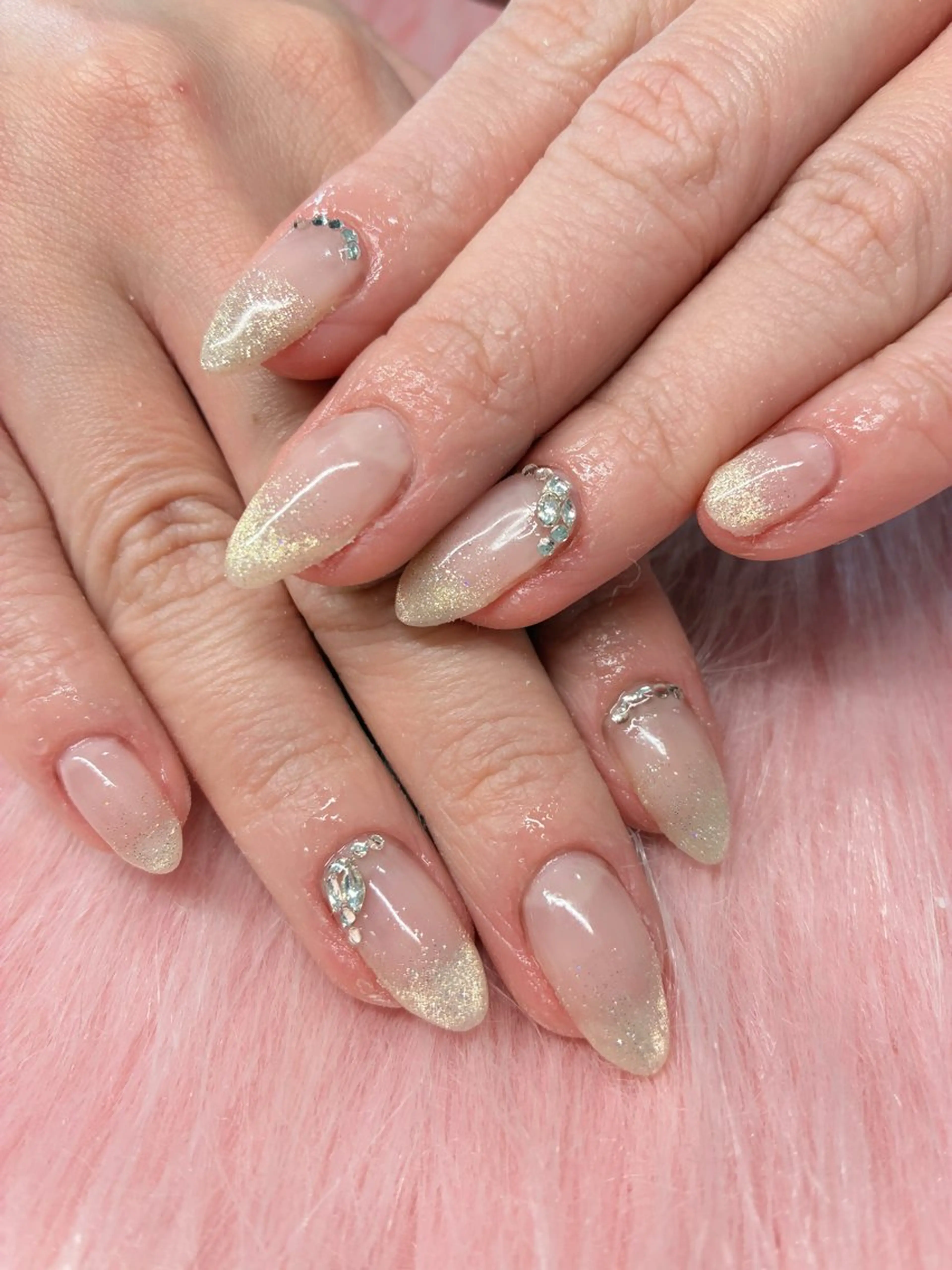 ネイル ゴールド ワンホンネイル mimi所属・中島 きよみのネイルデザイン