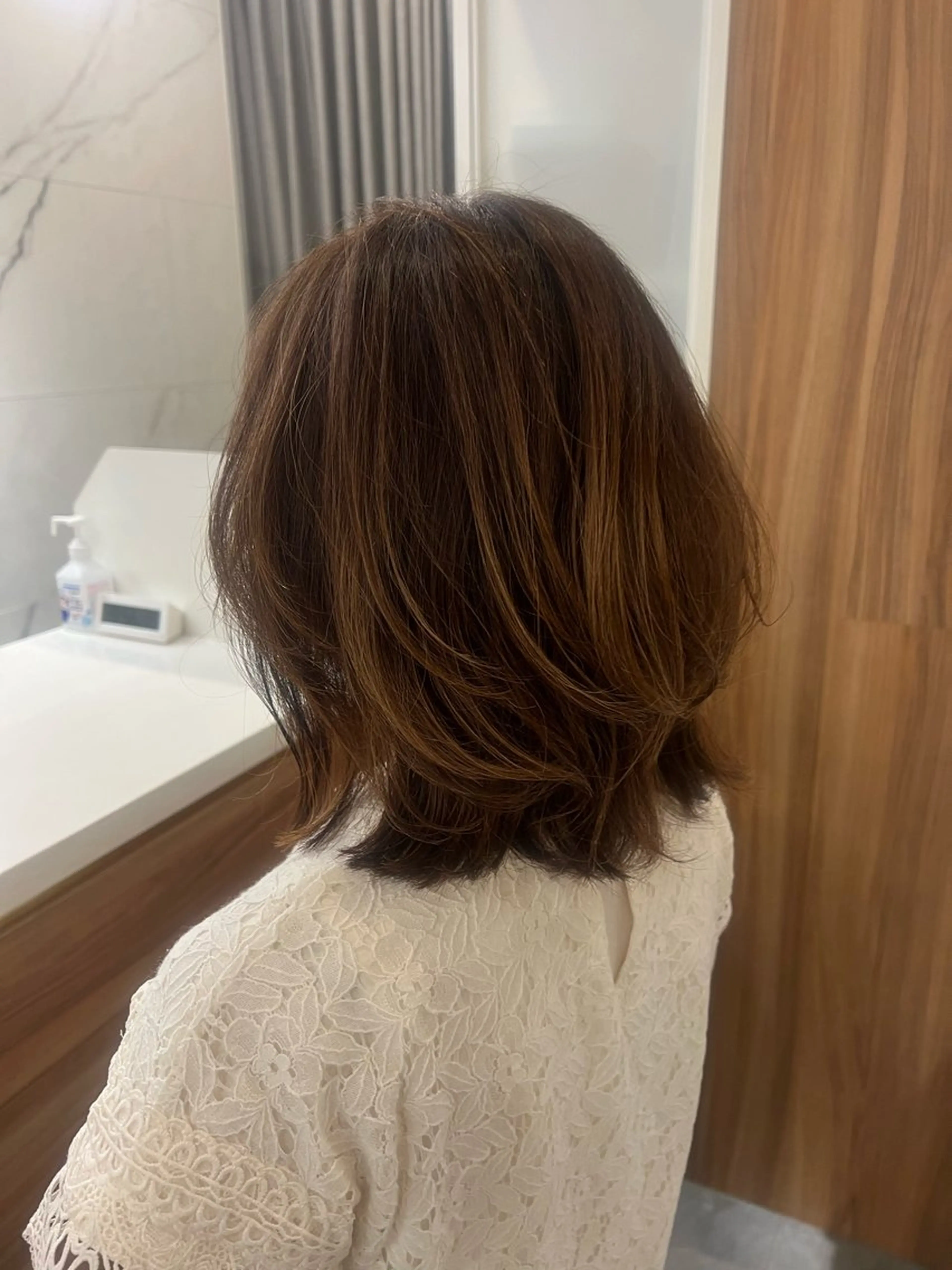 ミディアム ミディアムレイヤー レイヤーカット 村中 逸紀のヘアスタイル