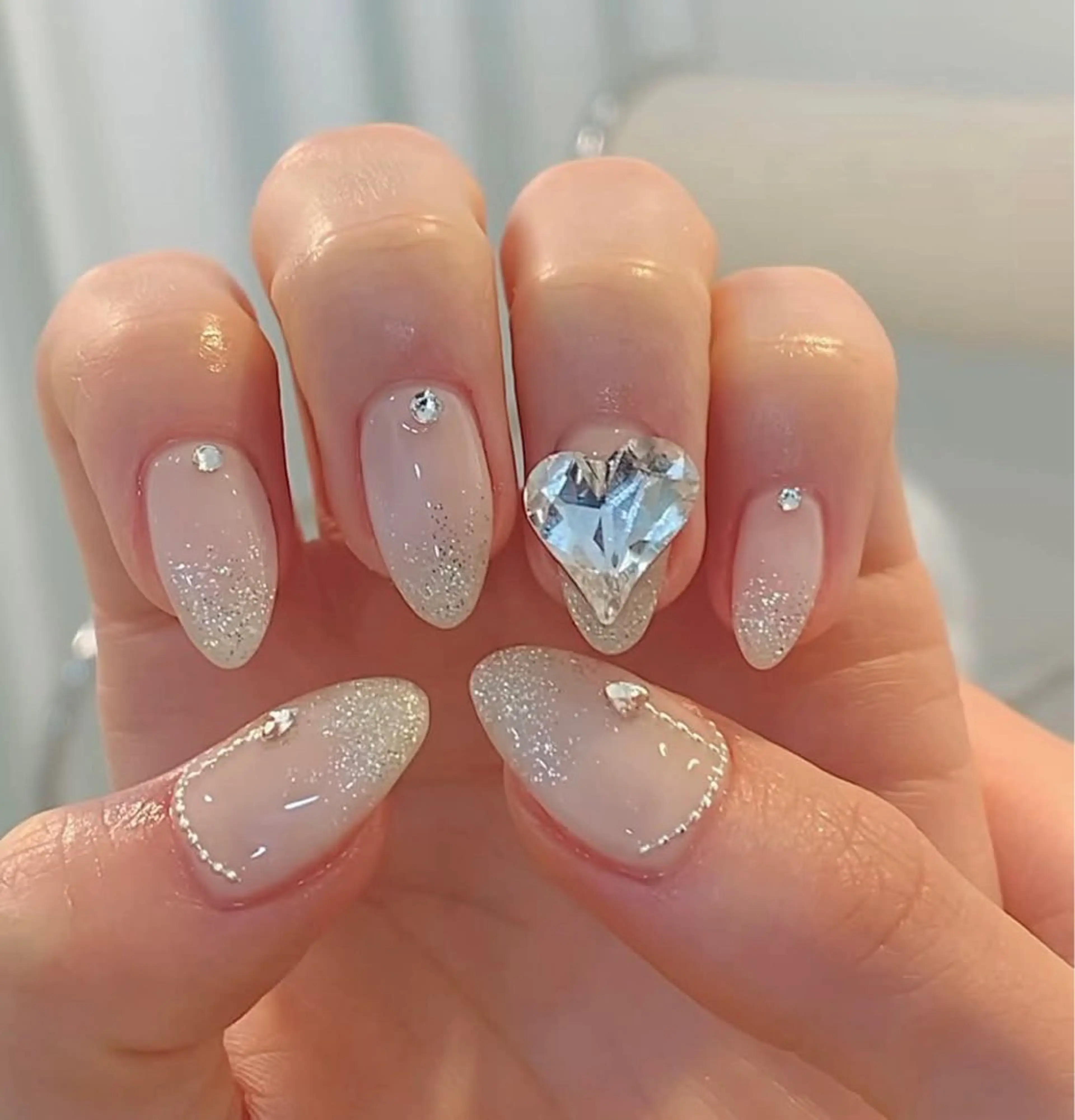 ネイル オーロラネイル ブルー チークネイル フットネイル フレンチネイル NAILS168 大家店のネイルデザイン