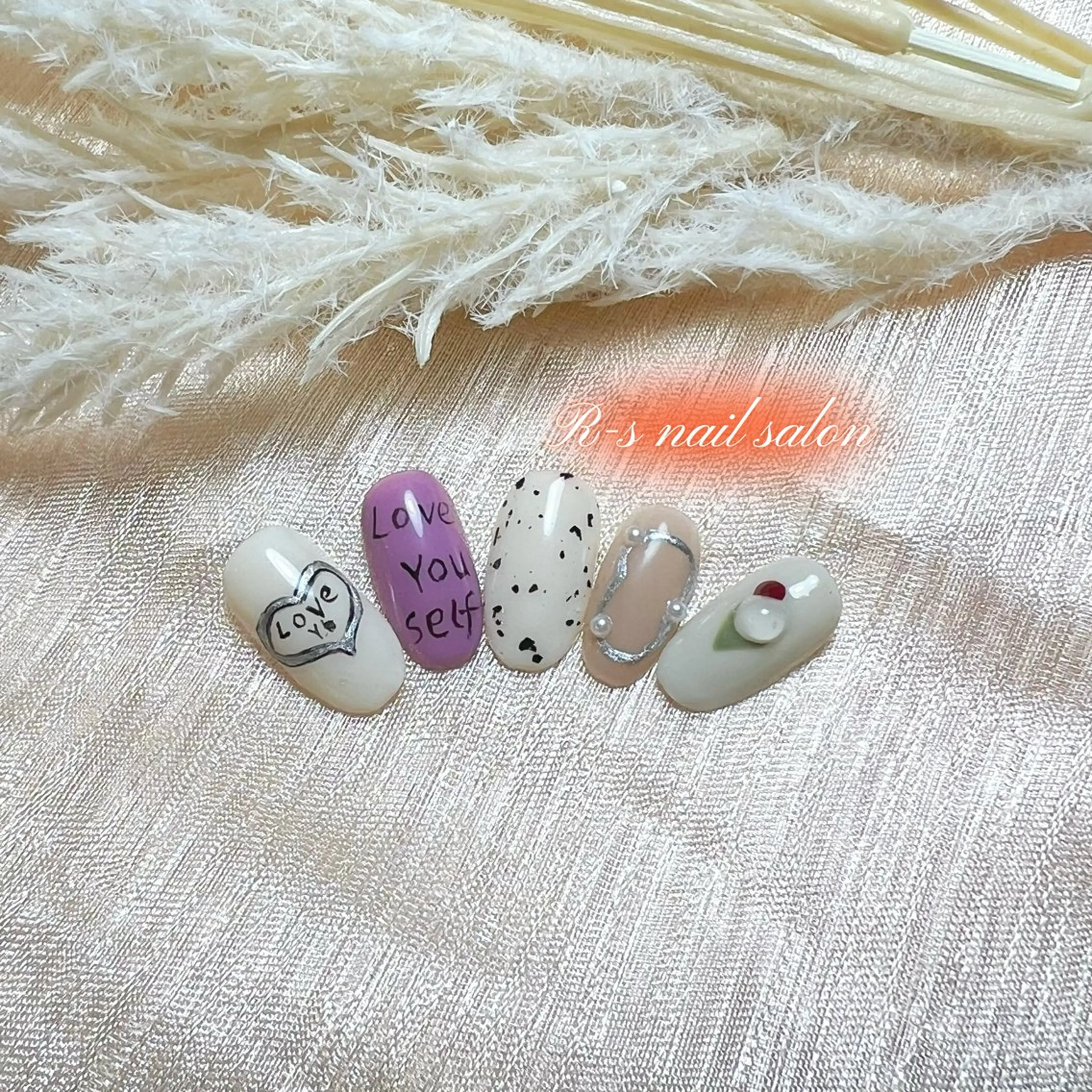 ネイル R-s nailのネイルデザイン