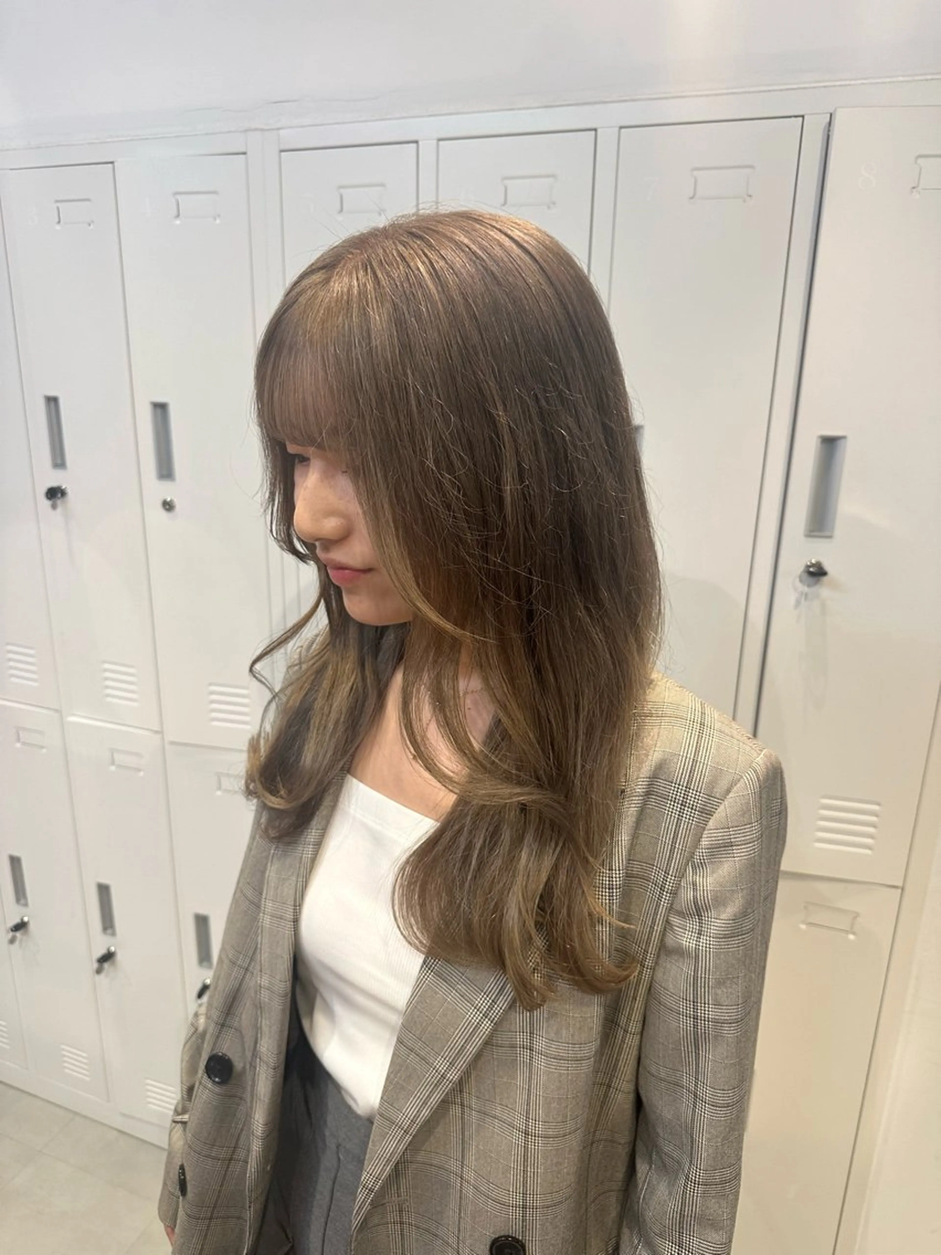 ミディアム カラー ヘアカラー トリートメント 💖ハイライト/ハイ トーン💖MIKIのヘアスタイル