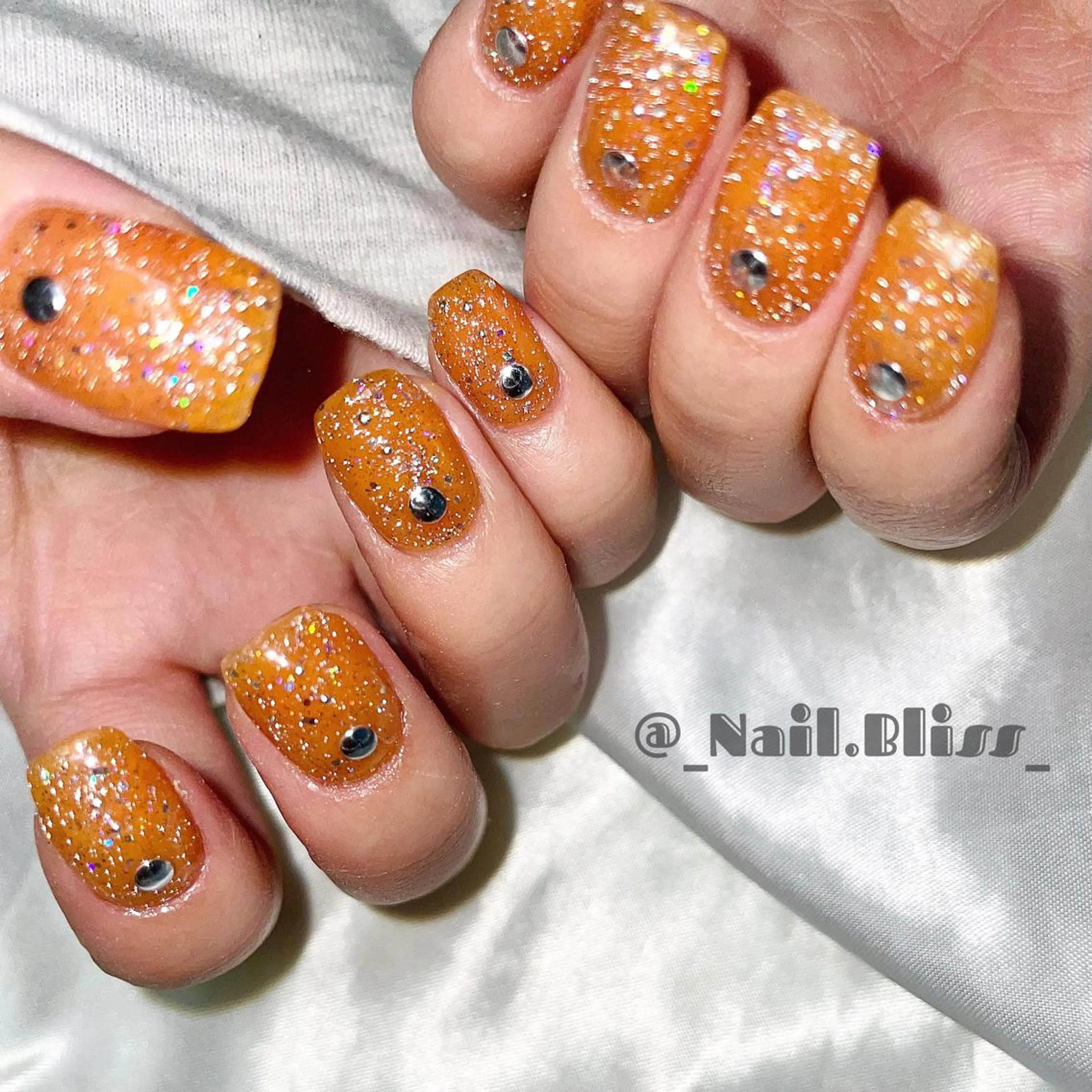 ネイル フラッシュネイル ラメ(グリッター) オレンジ ハンドネイル NAIL BLISSのネイルデザイン