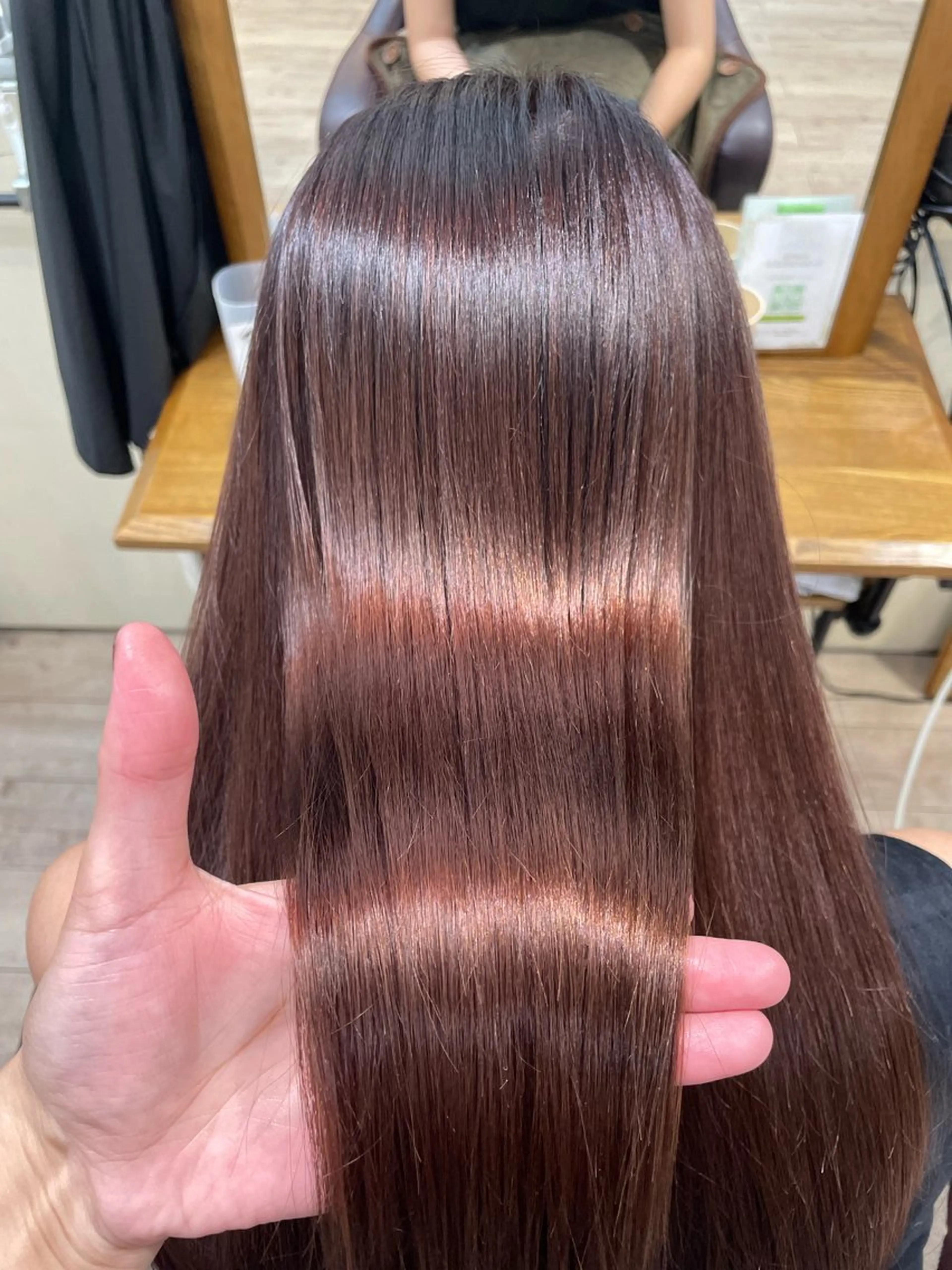 ロング 茅野 あゆ美のヘアスタイル