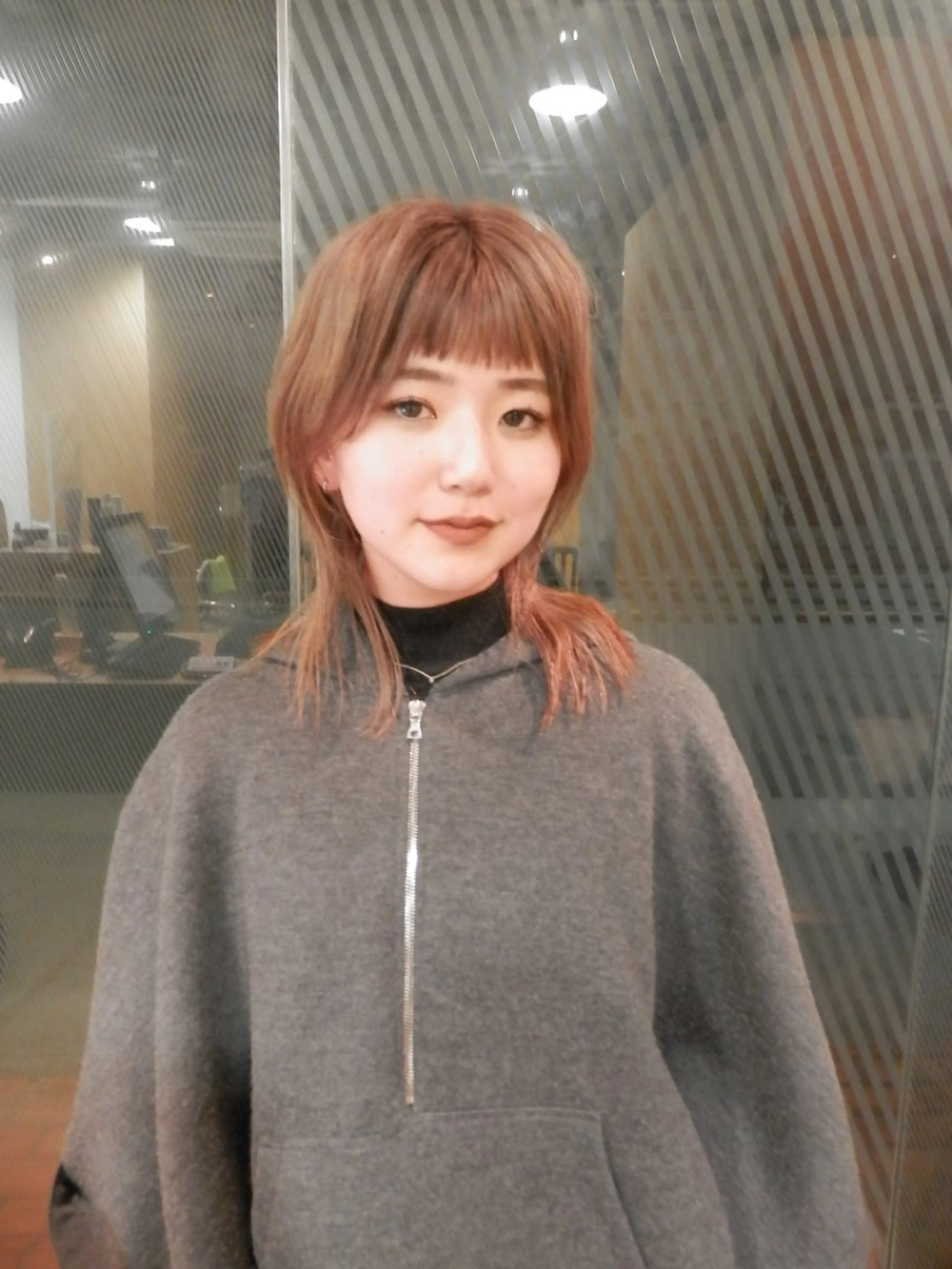 セミロング カラー ベージュカラー IRO所属・岡田 祐樹のヘアスタイル