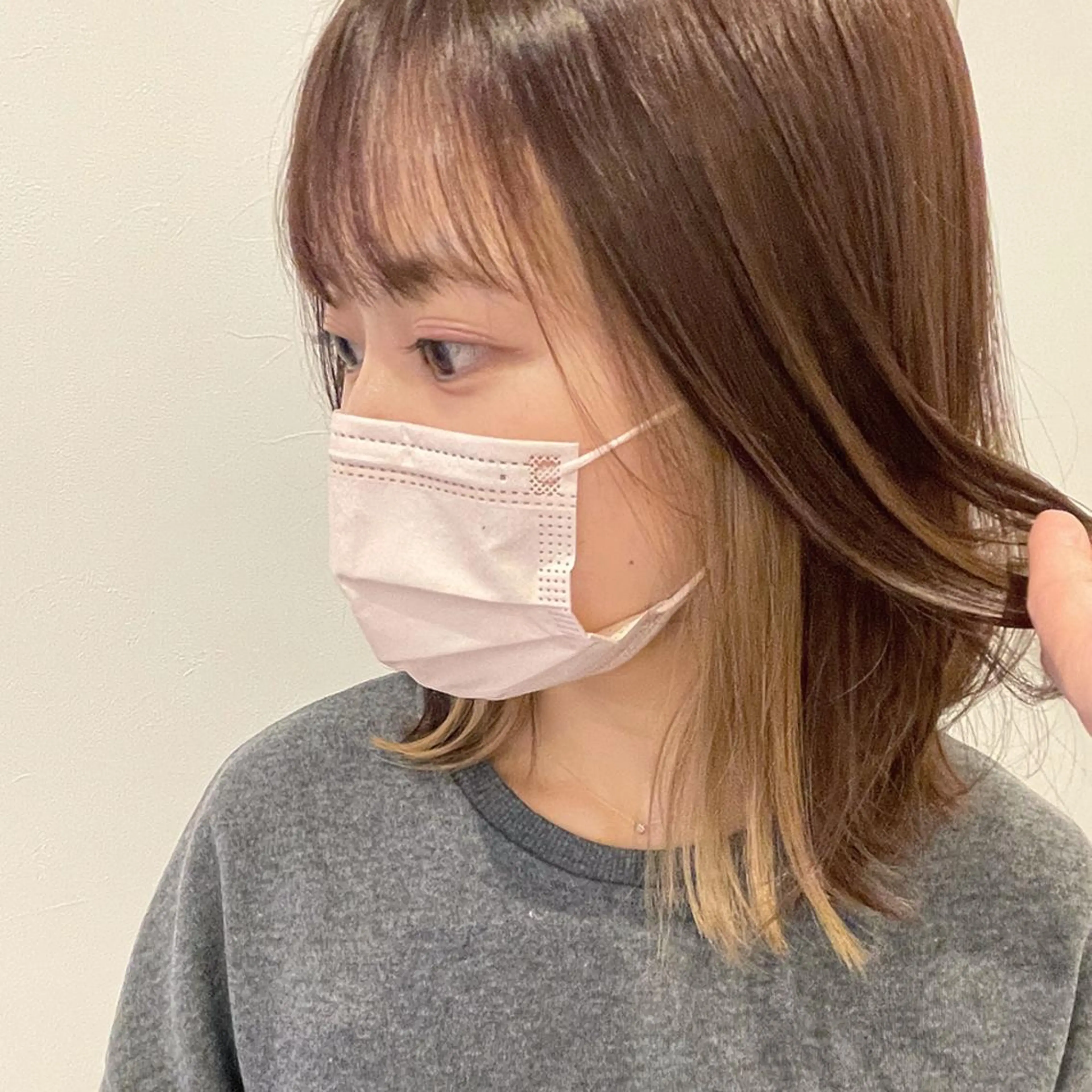 セミロング カラー ベージュカラー イヤリングカラー ヘアカラー 北九州美容室 🕊️わかな✂︎のヘアスタイル
