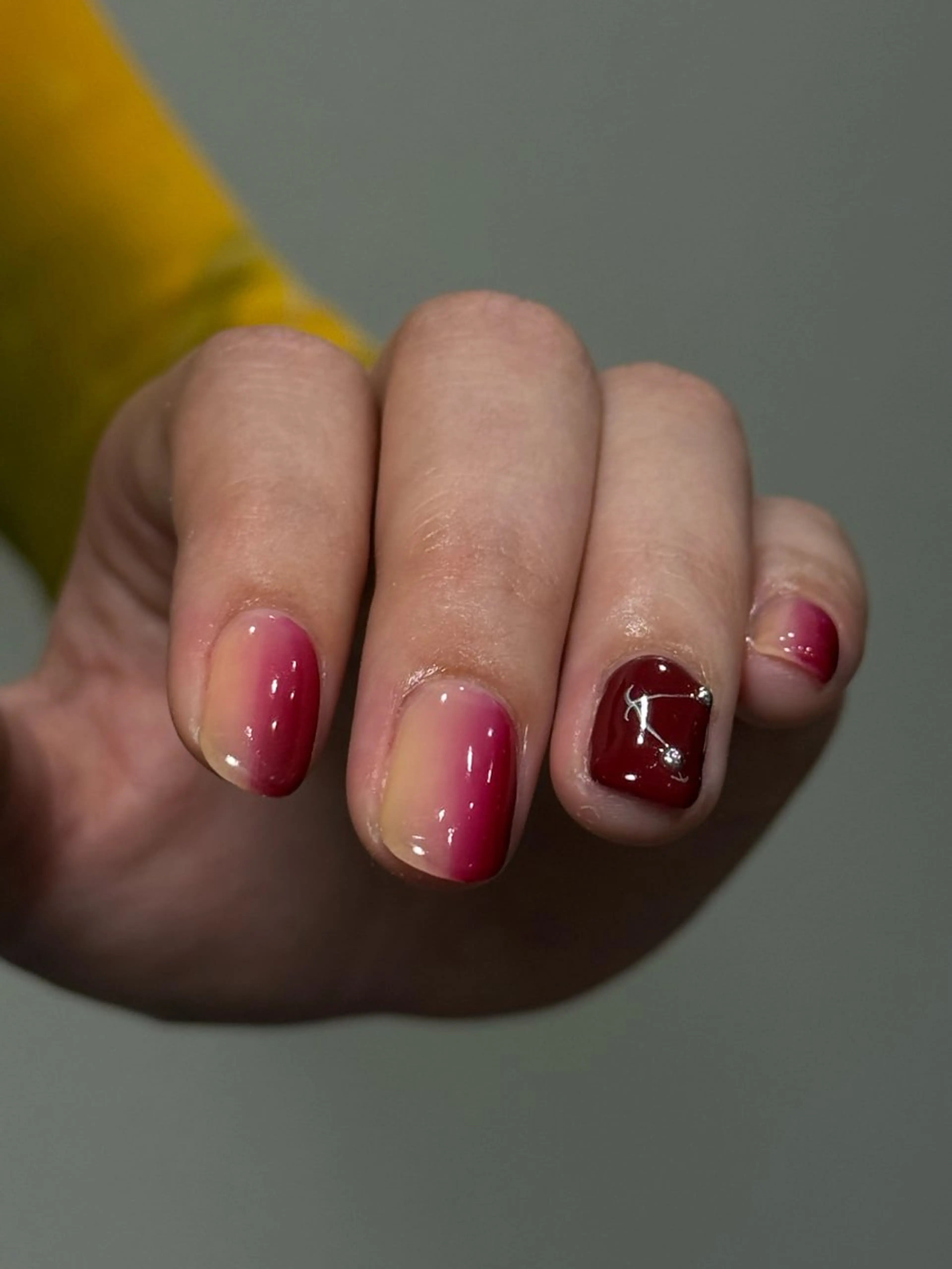 ネイル neouv所属・NEOUV_ mikuのネイルデザイン