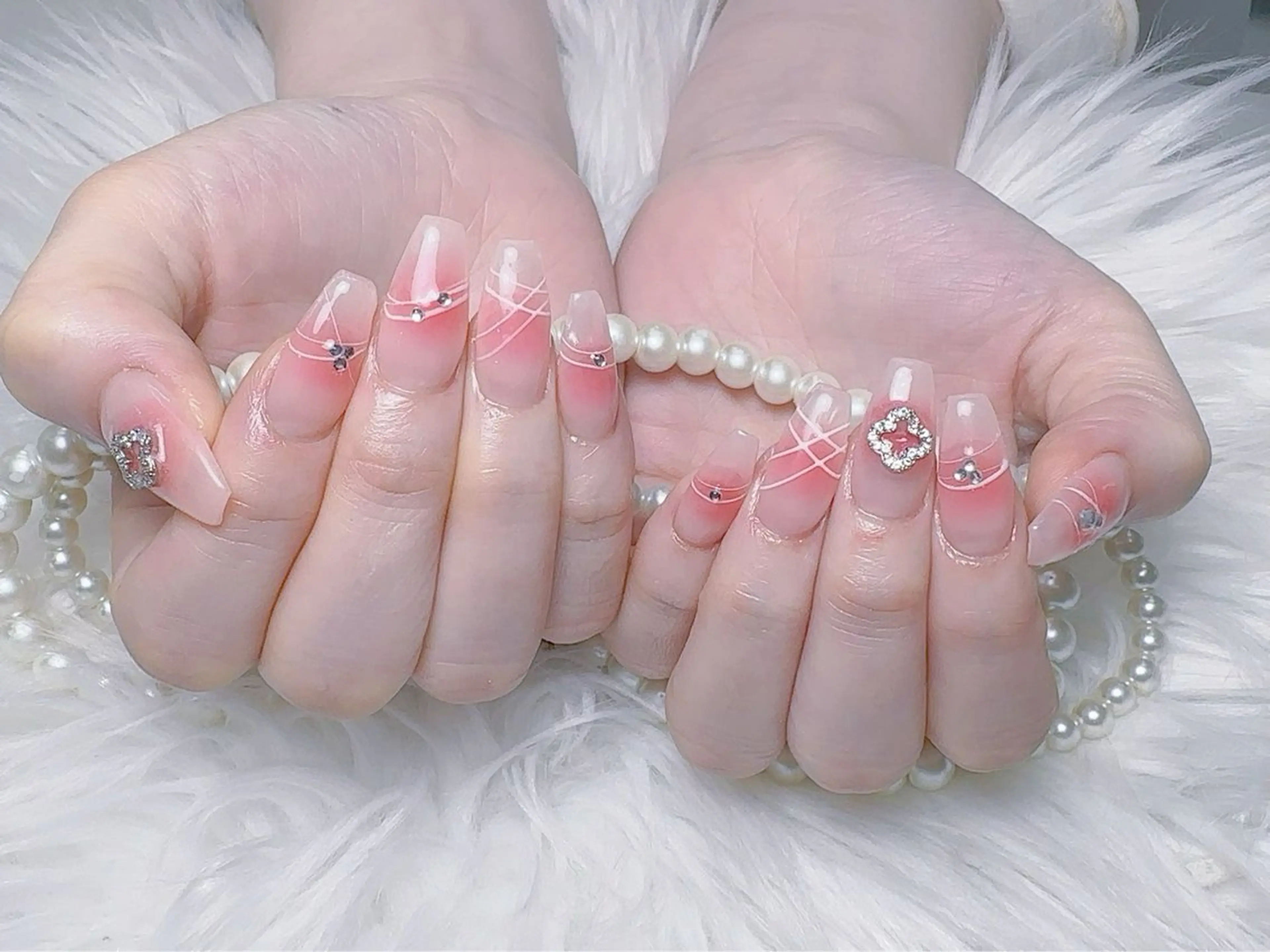 ネイル 長さ出し フレンチネイル ジェルネイル ガラスフレンチ 韓国ネイル ハンドネイル ハンドケア For U nail スカルプ専門店のネイルデザイン