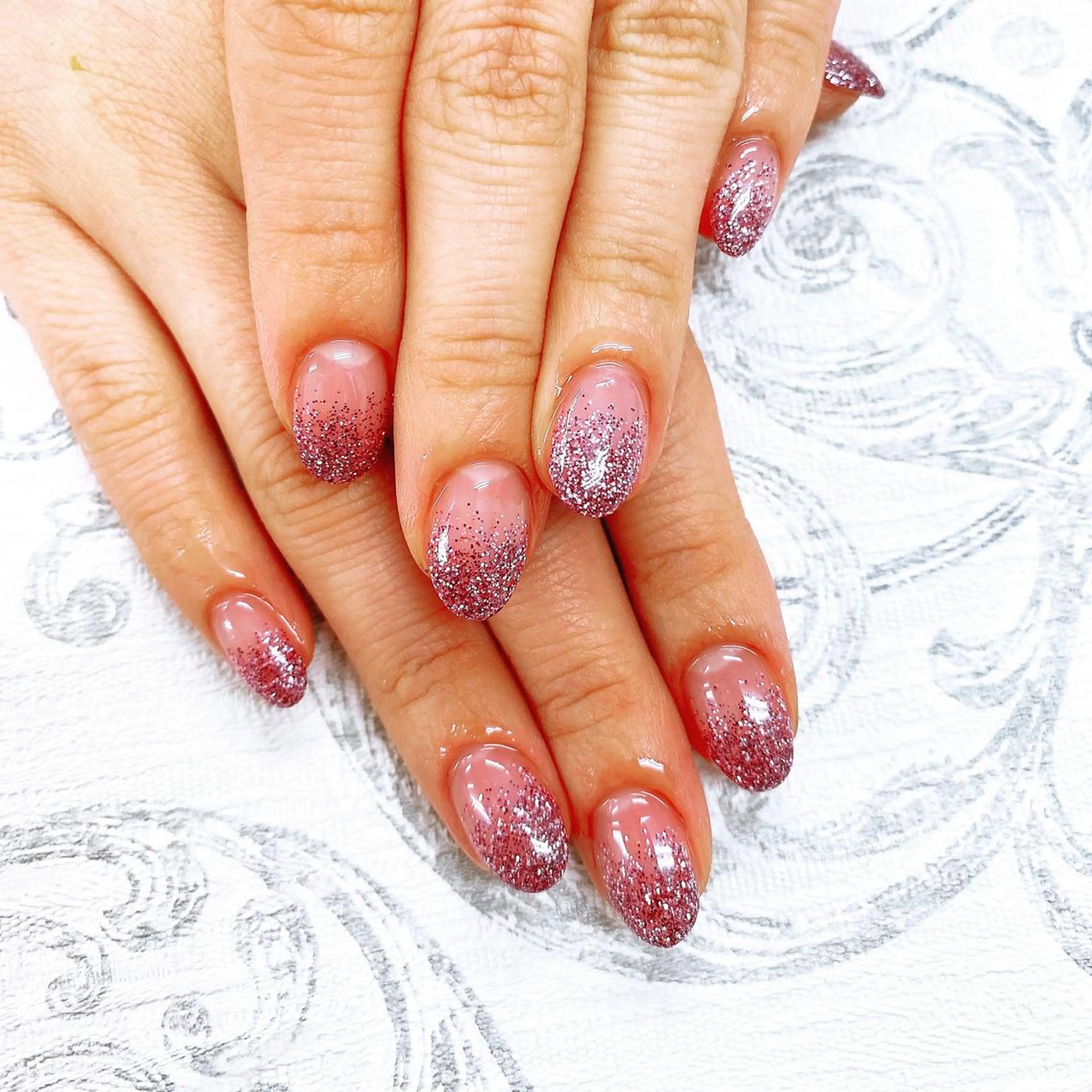 ネイル ラメ(グリッター) N._._.claw[エヌクロー]所属・N._._. clawのネイルデザイン