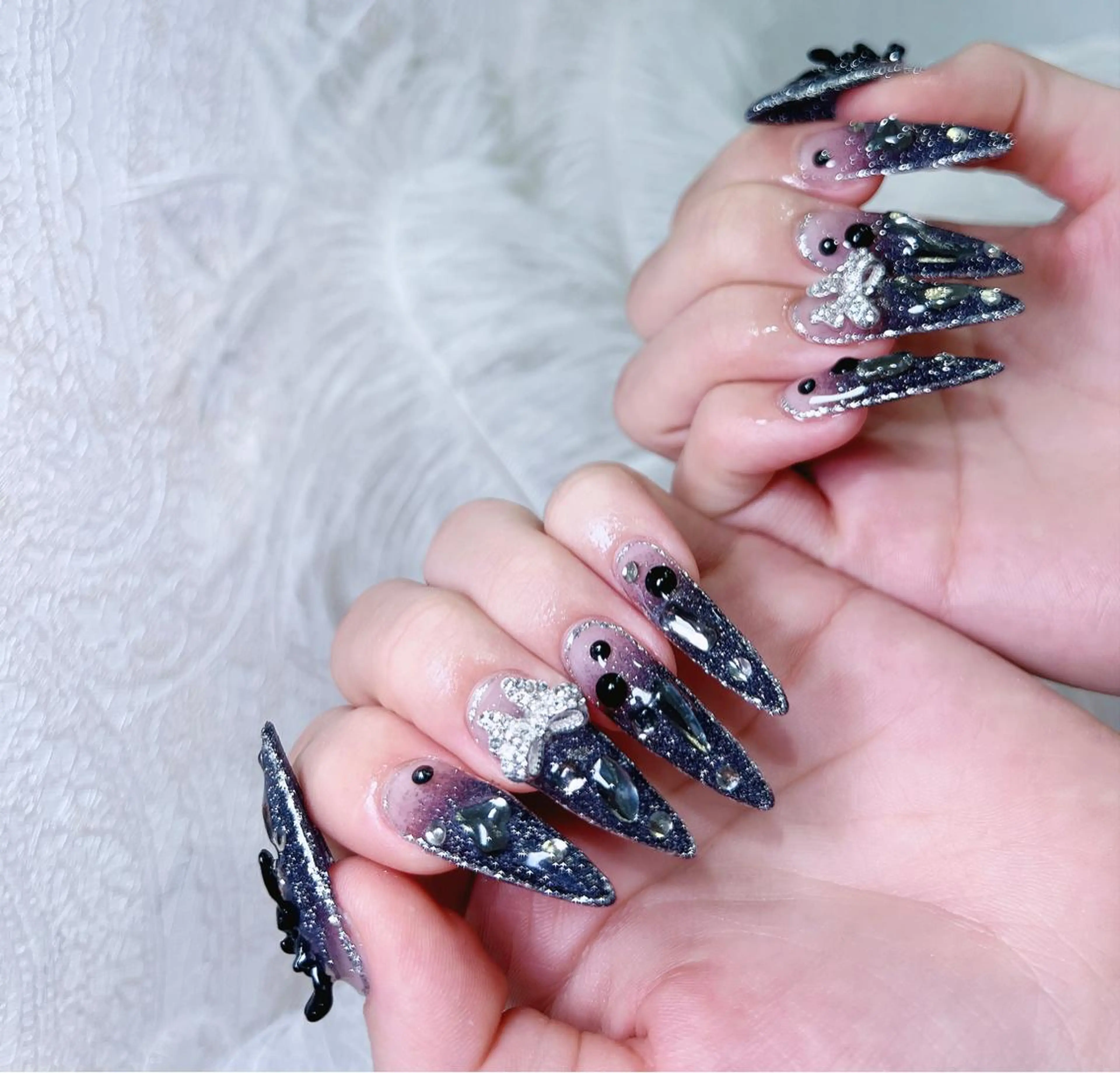 ネイル Ubuntu🎀 ネイルサロン✨のネイルデザイン