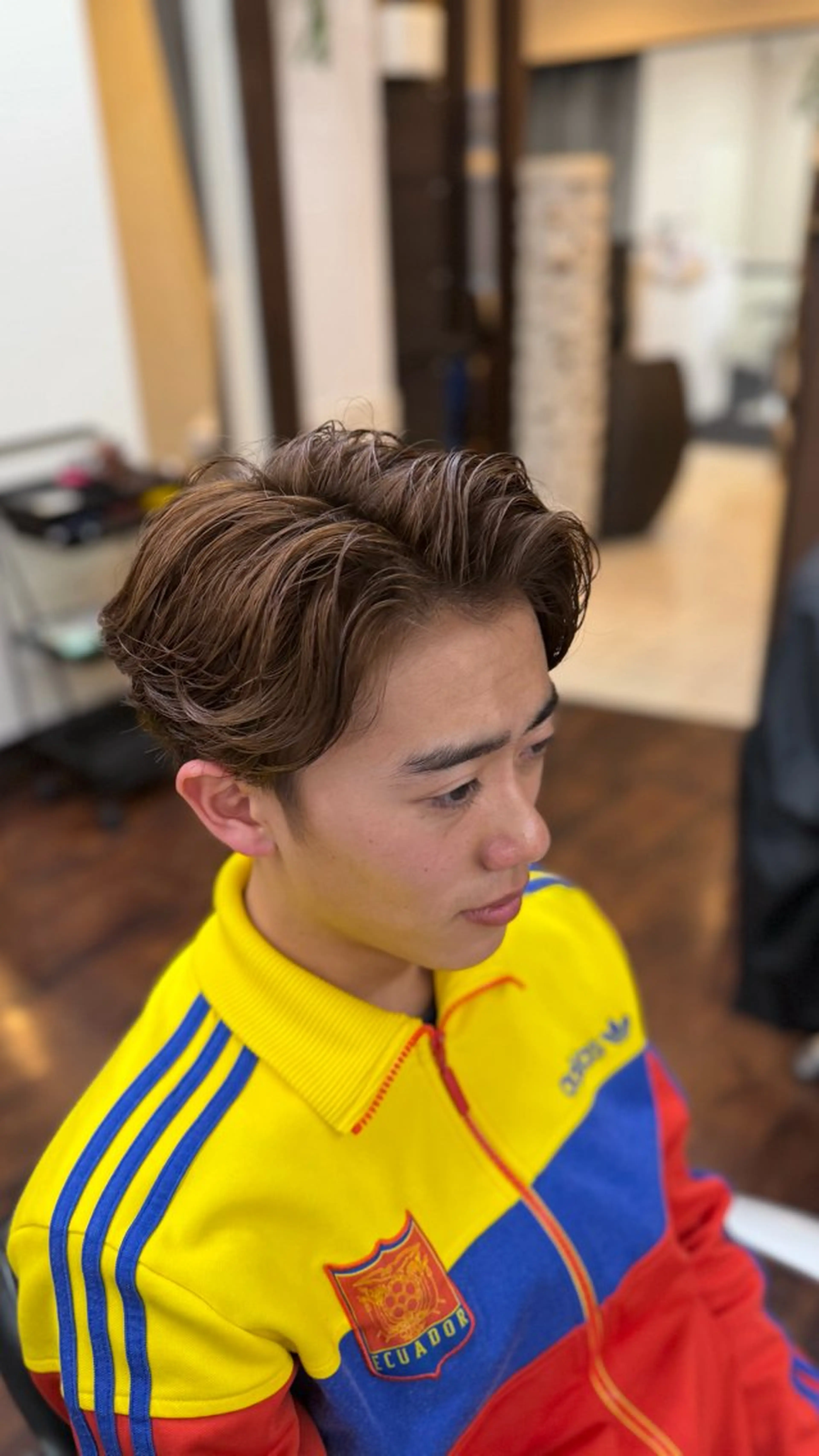 メンズ ヘアカラー 鈴木 晴紀のヘアスタイル