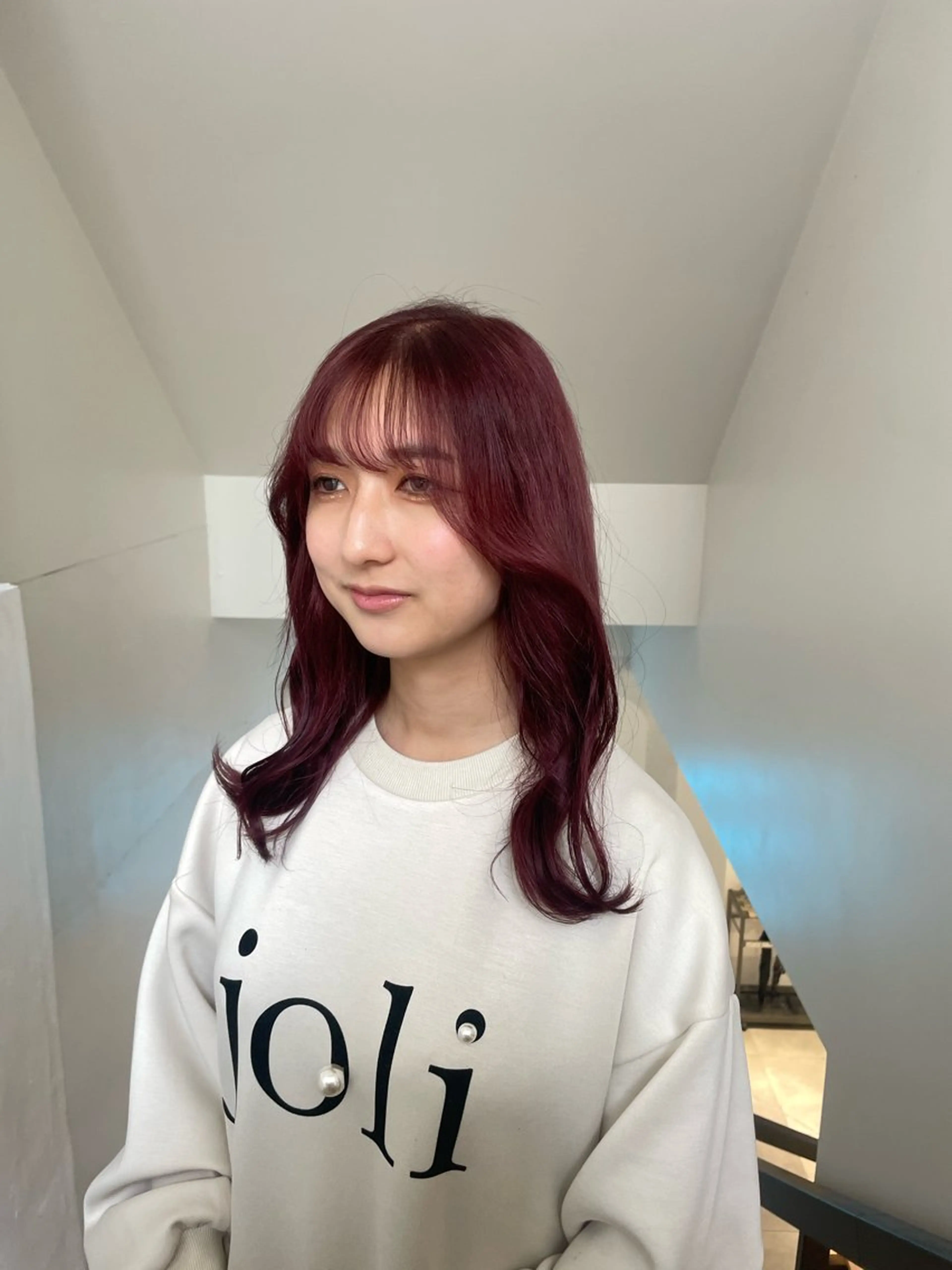 ミディアム カラー ヘアカラー 🌟暖色系ハイトーン 🌟AIのヘアスタイル