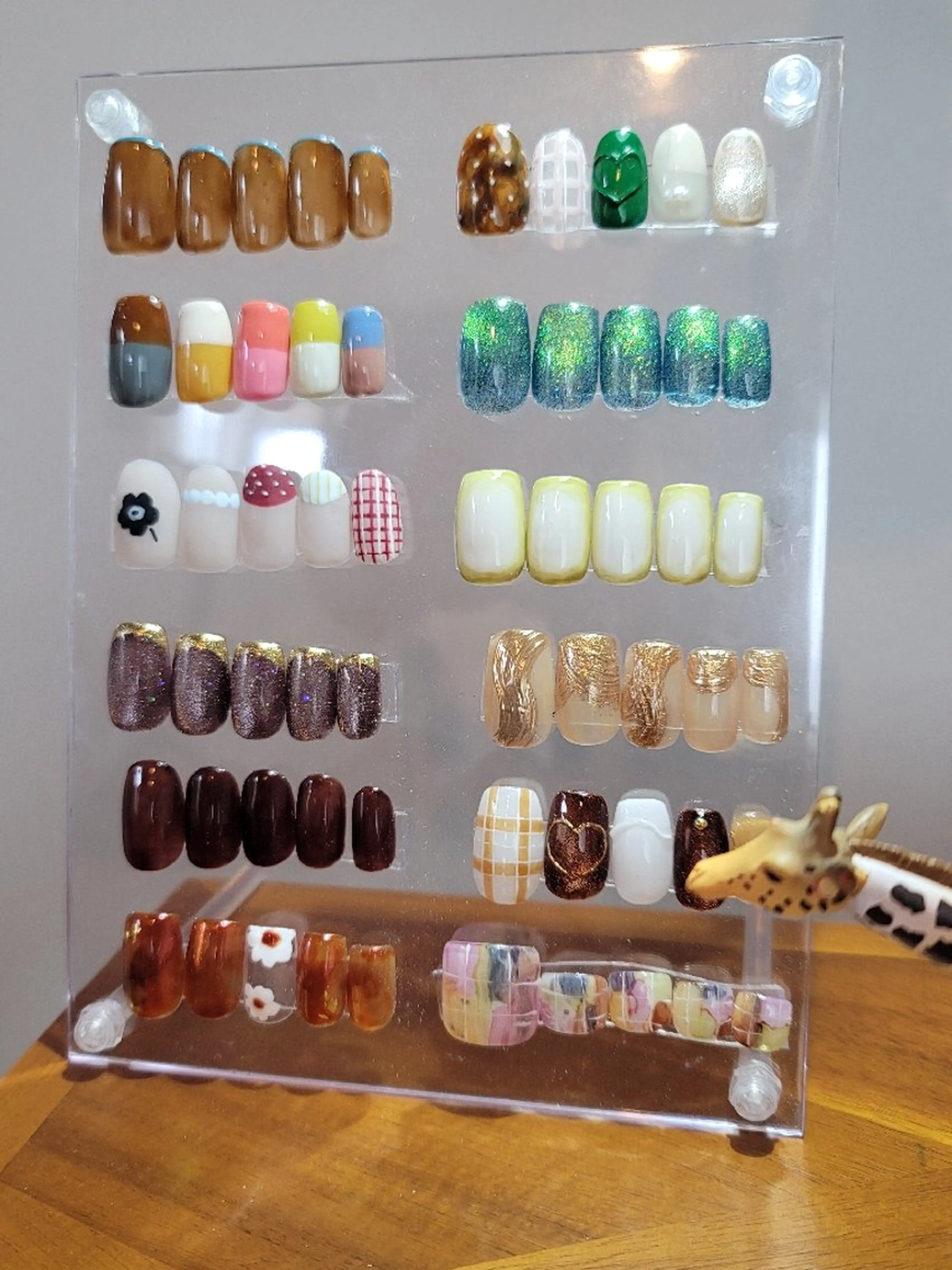 ネイル 🌲🌳🚪iiit o🌲🌳🌲のネイルデザイン