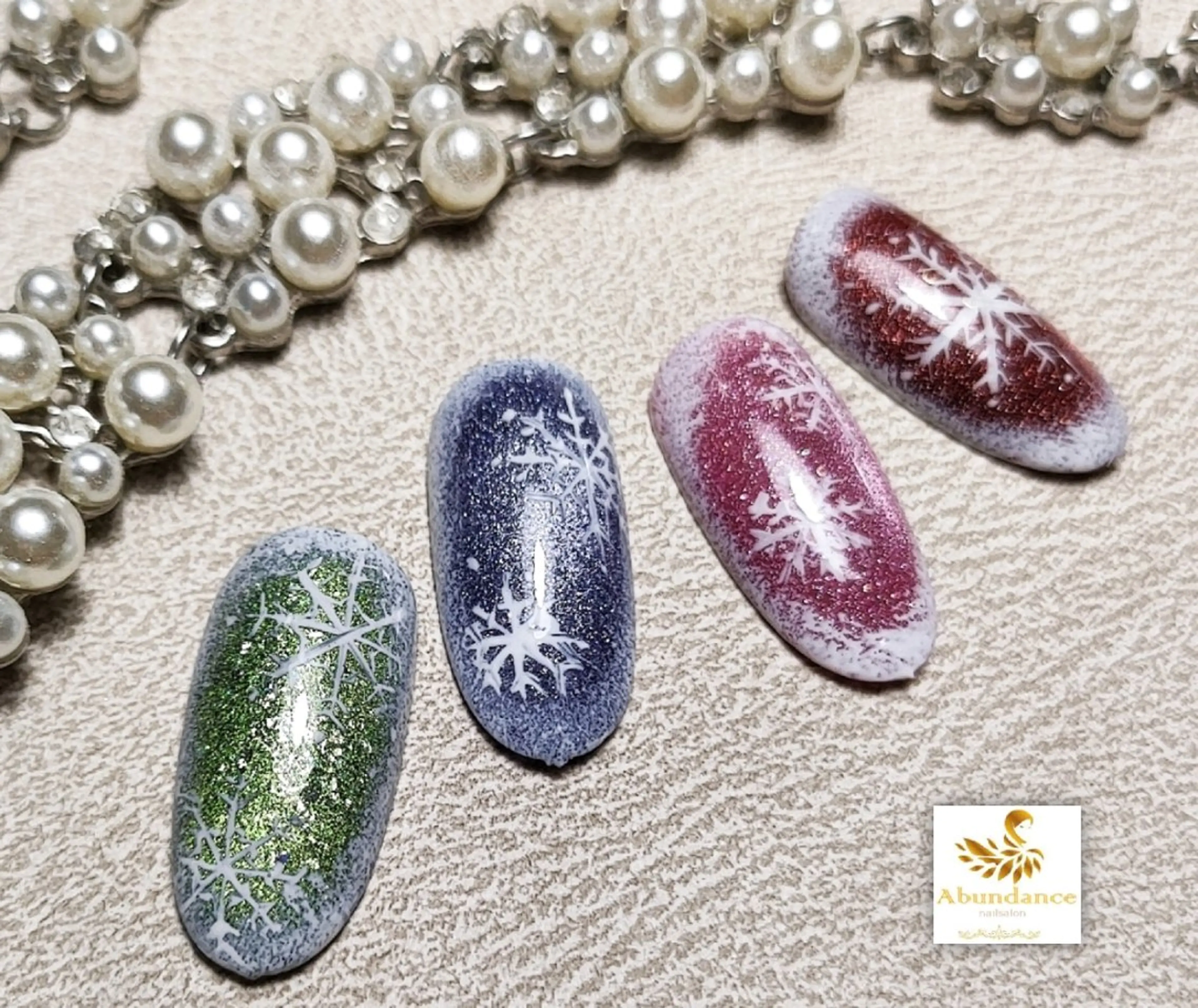 ネイル 冬ネイル 完全予約制個室サロン Abundancesのネイルデザイン