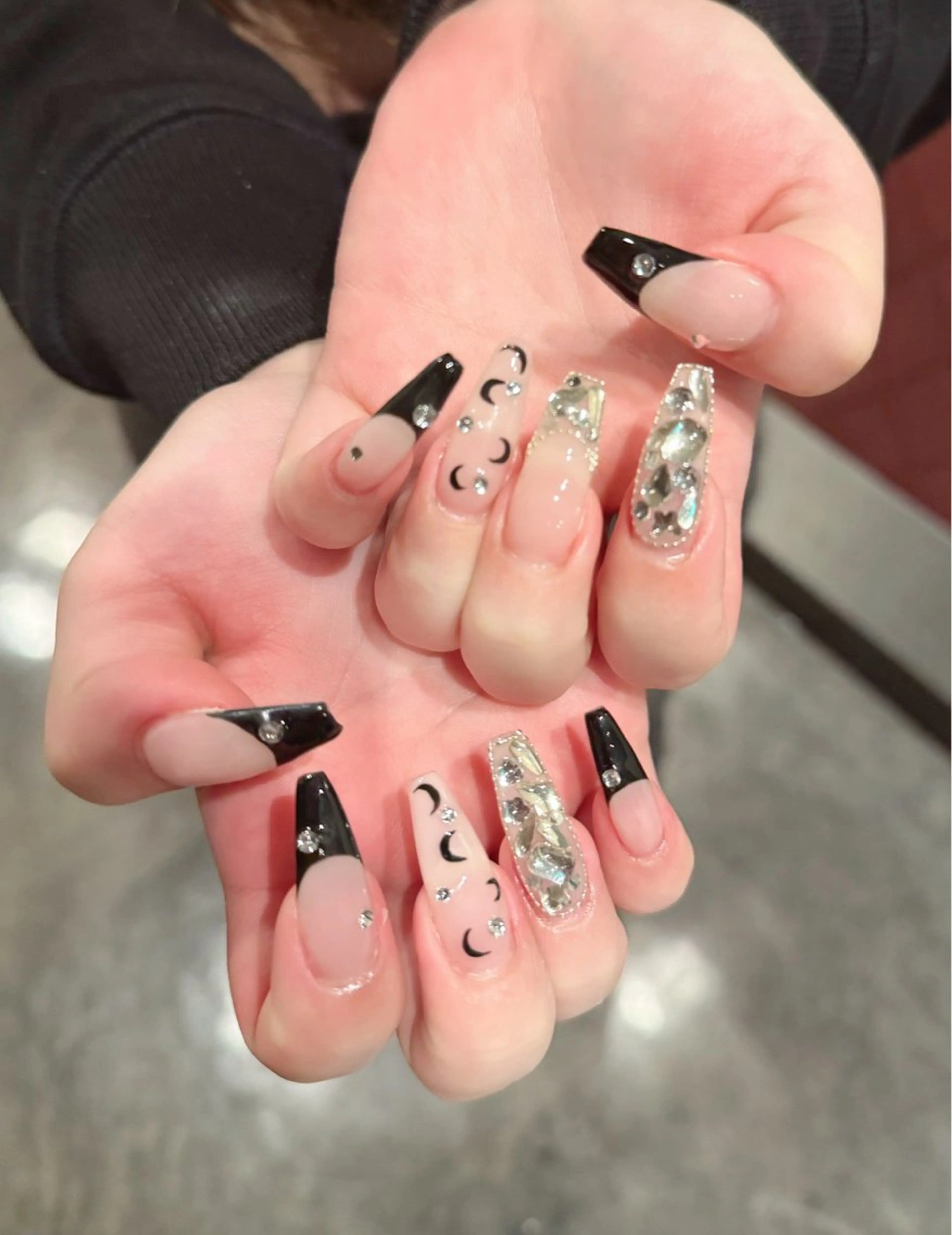 ネイル ハンドネイル ハンドケア いちご chan novaのネイルデザイン