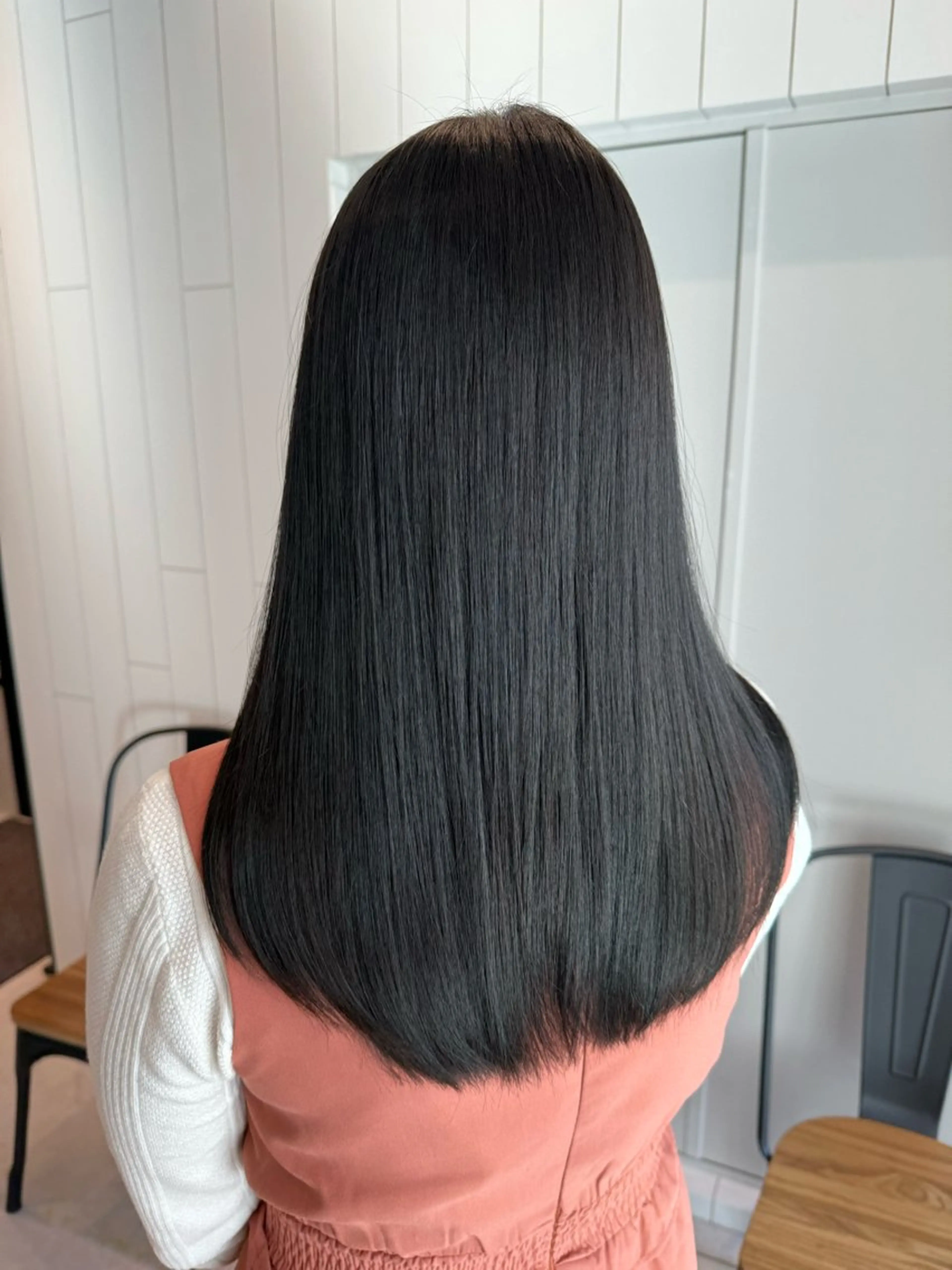 前髪お顔周りカット＋美髪ストレート＋スチームトリートメントの写真