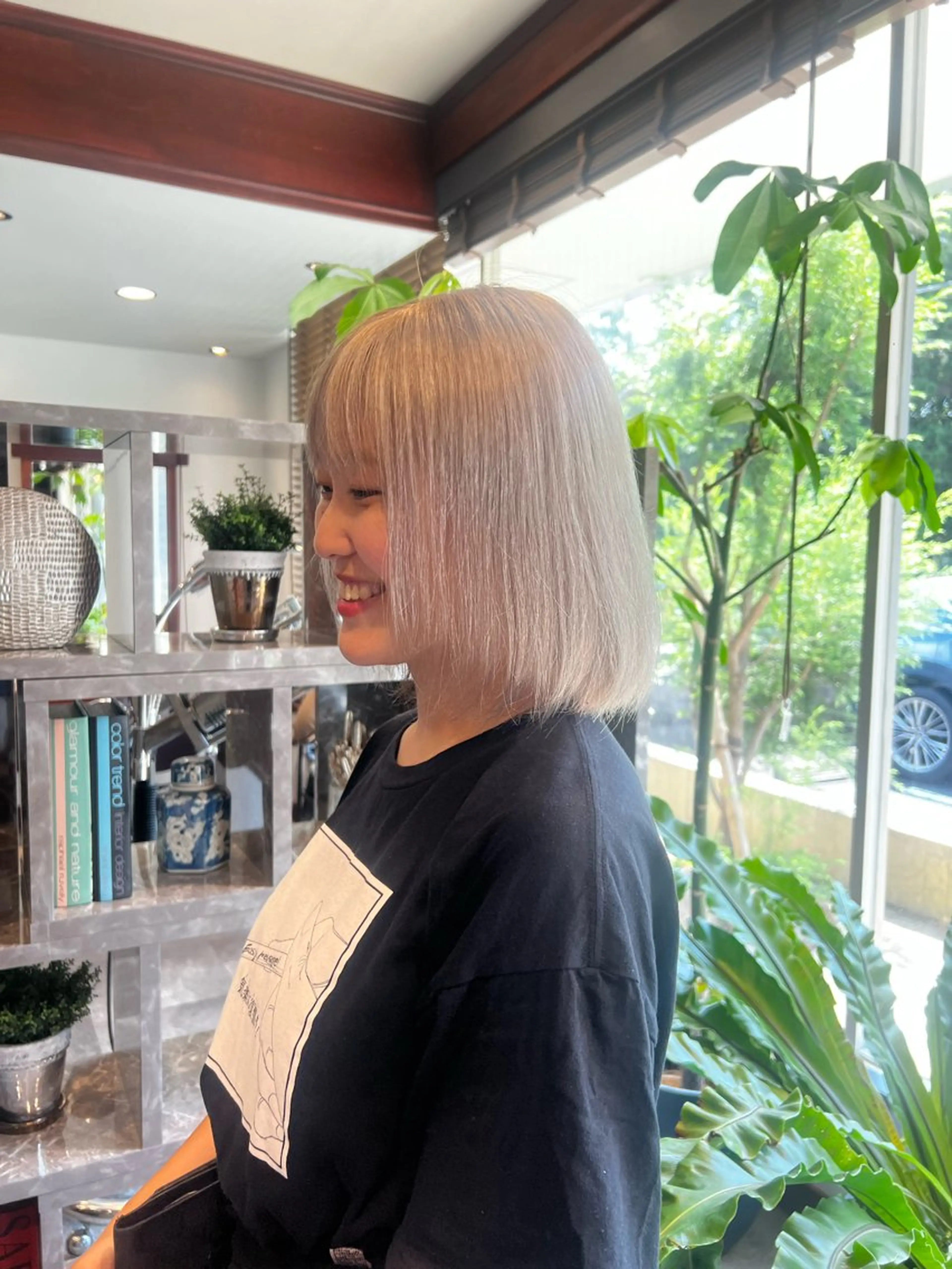 ミディアム カラー れいな🌼 ボブ･艶カラー🌼のヘアスタイル