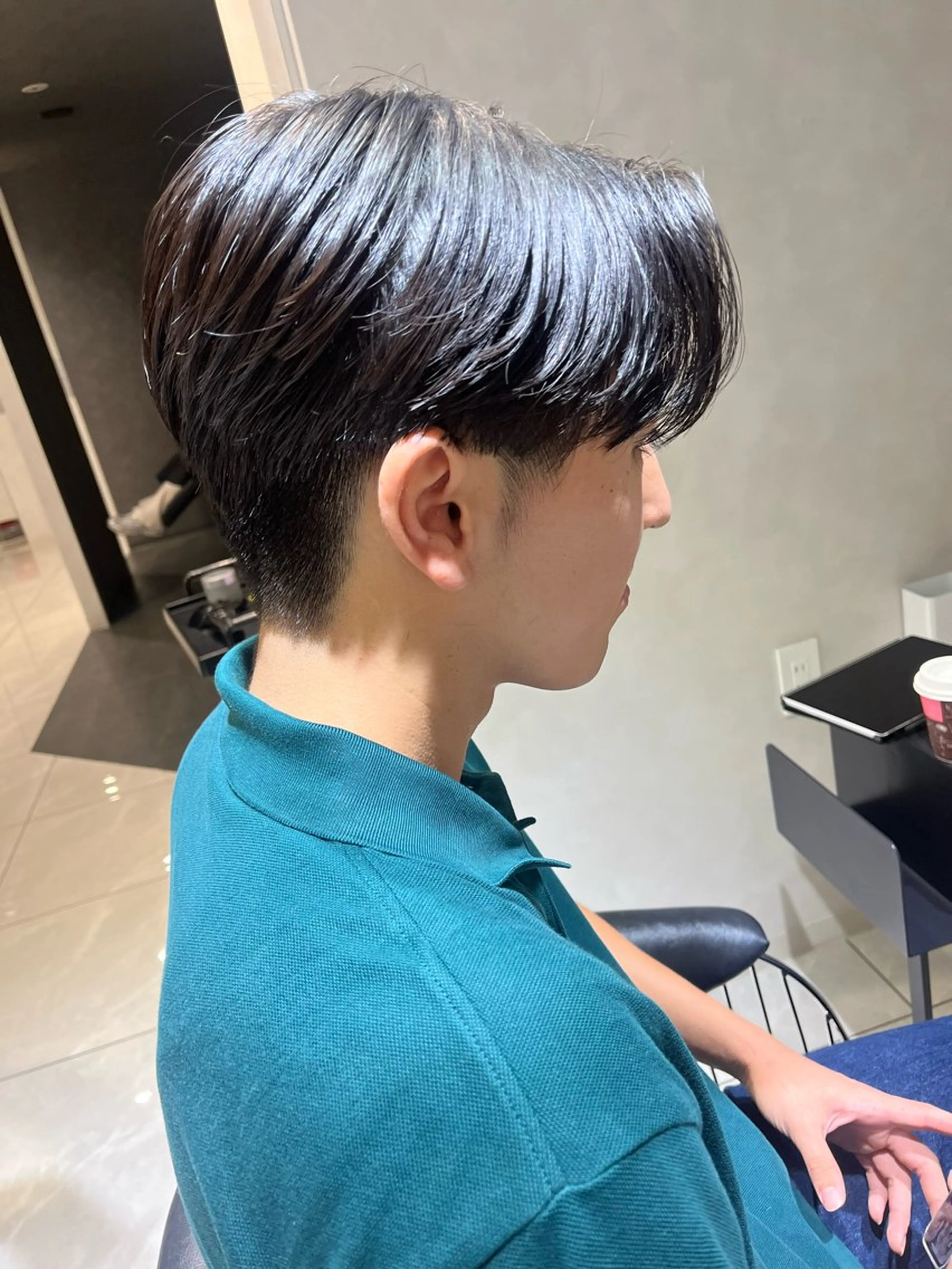 パーマ メンズ カット メンズセンターパート 🇰🇷wakanaのヘアスタイル