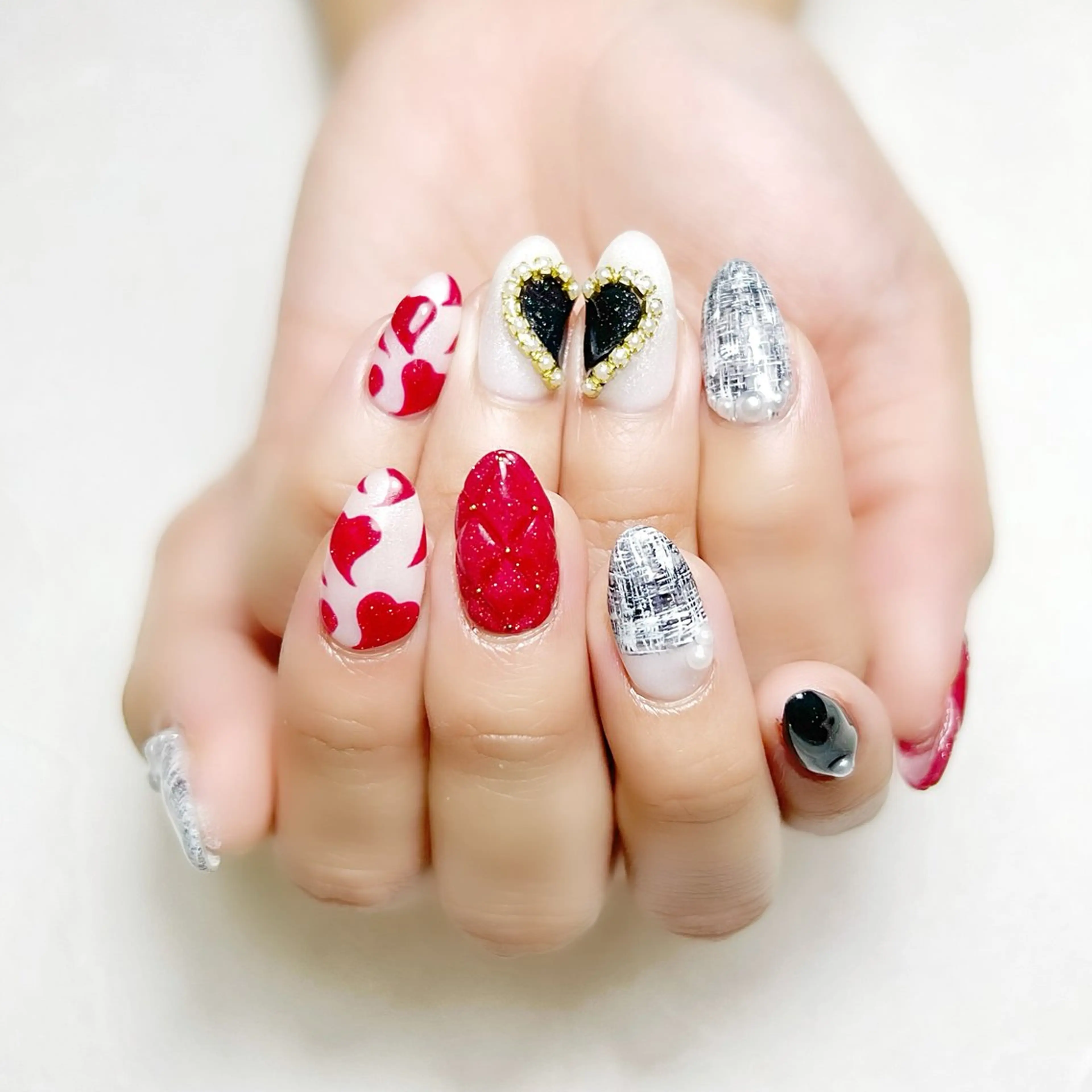 ネイル ハート 赤色 ツイードネイル rouse nail RISATOのネイルデザイン