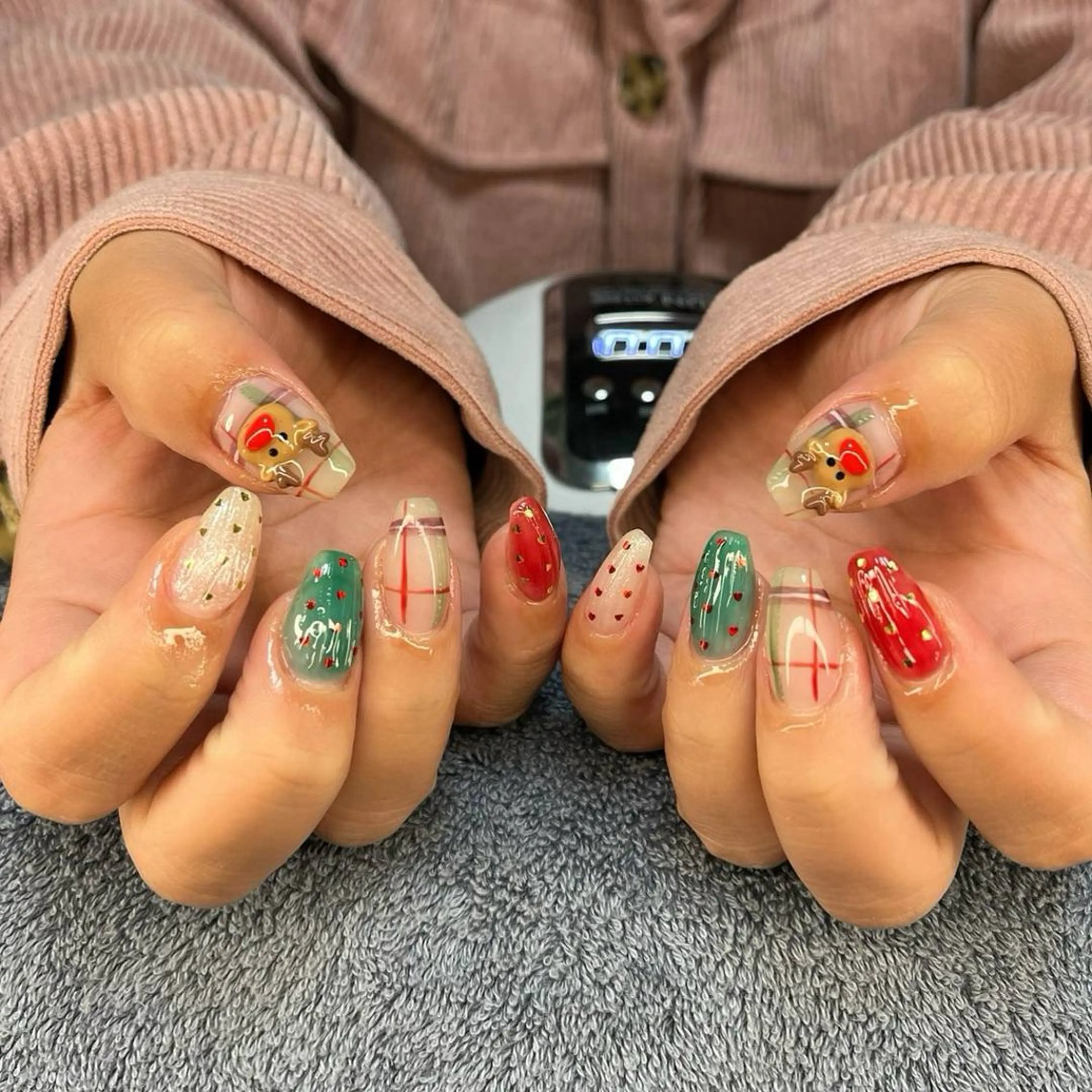 ネイル ハンドネイル フットネイル MHR nailのネイルデザイン