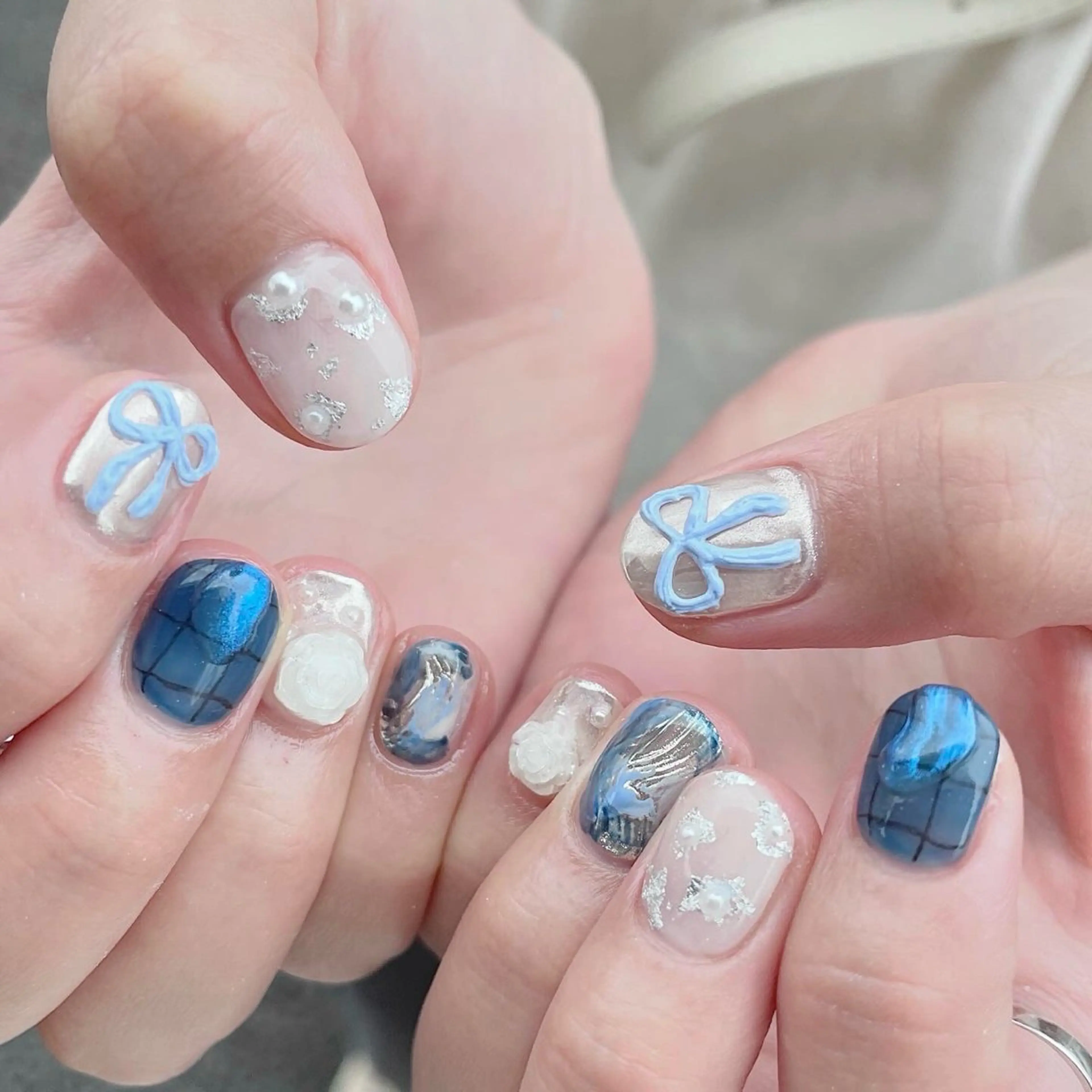 ネイル オーロラネイル 韓国ネイル ミラーネイル ニュアンスネイル リボン ハンドネイル acs.n所属・ネイル，耳つぼ 風間すみれのその他イメージ