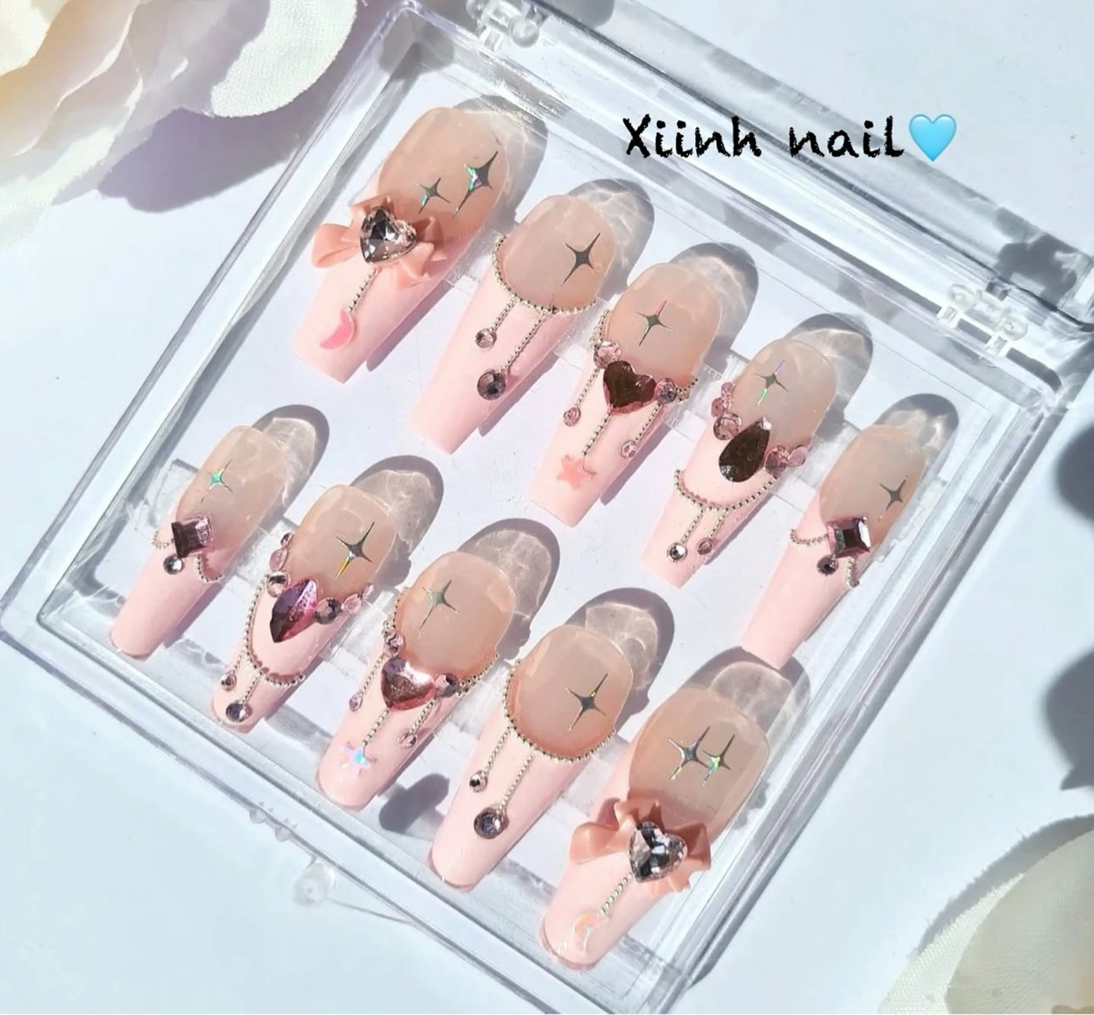 ネイル チークネイル 桜ネイル フットネイル ジェルネイル ハロウィン XIINH NAIL SALONのネイルデザイン