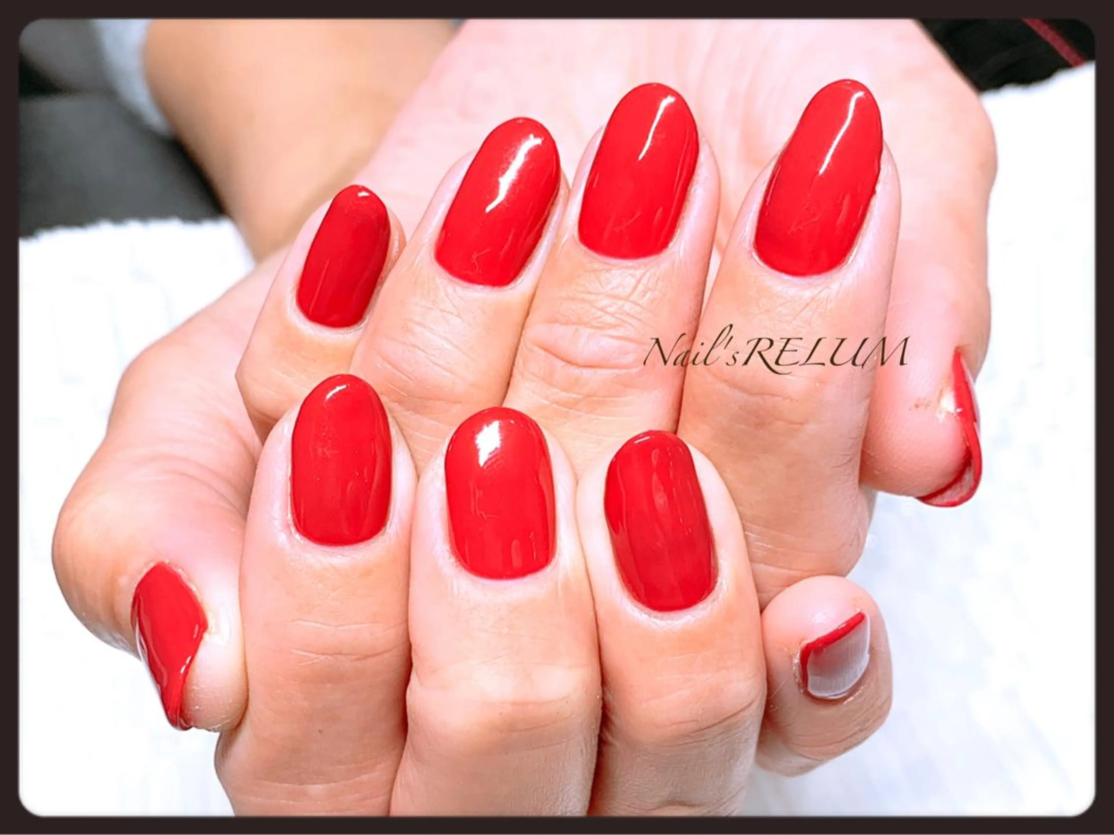 ネイル ジェルネイル ワンカラーネイル シンプルネイル ハンドネイル THECOLORS所属・近貞 莉奈のネイルデザイン