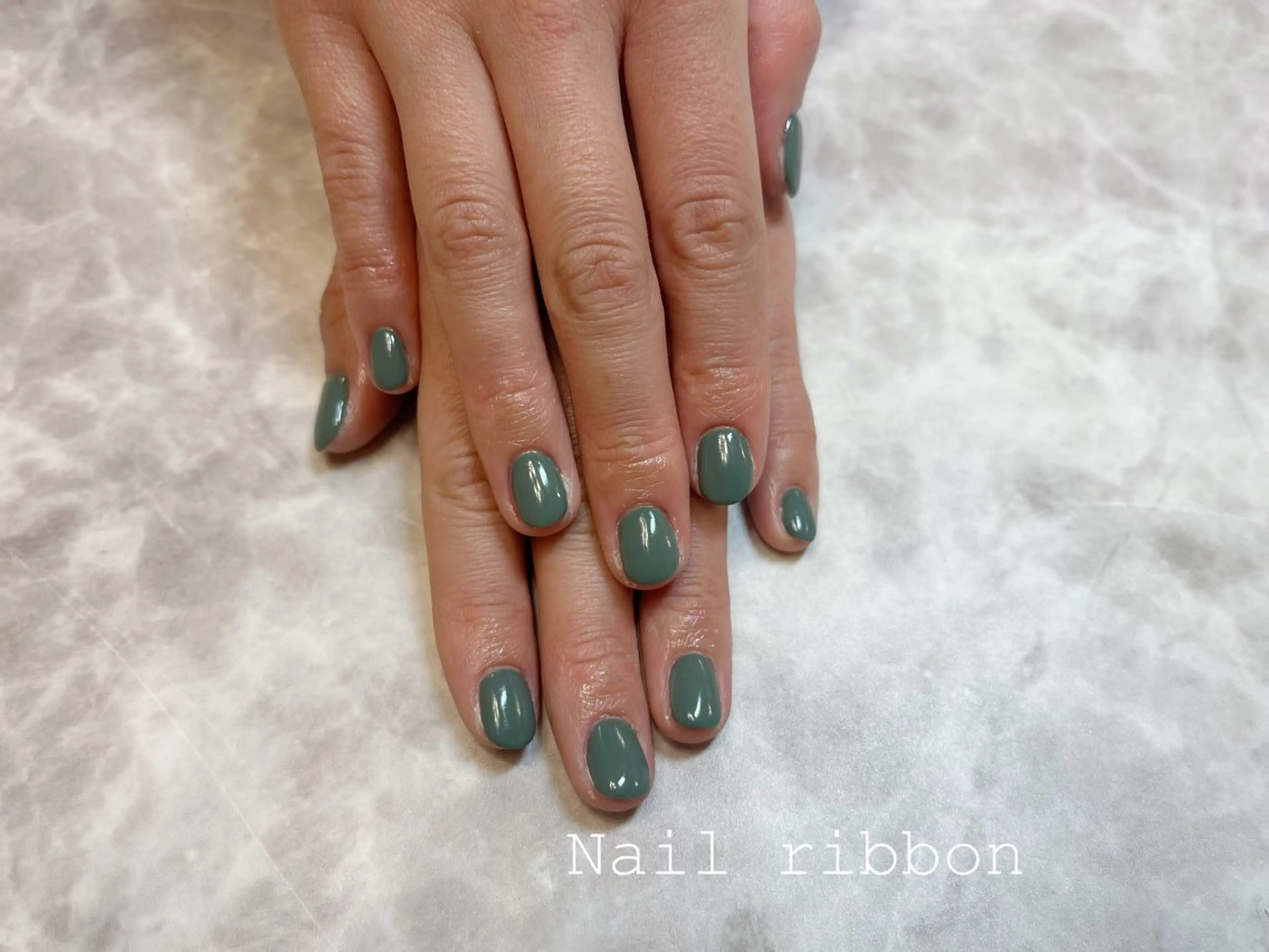 ネイル ワンカラーネイル ネイルリボン 笠井のネイルデザイン